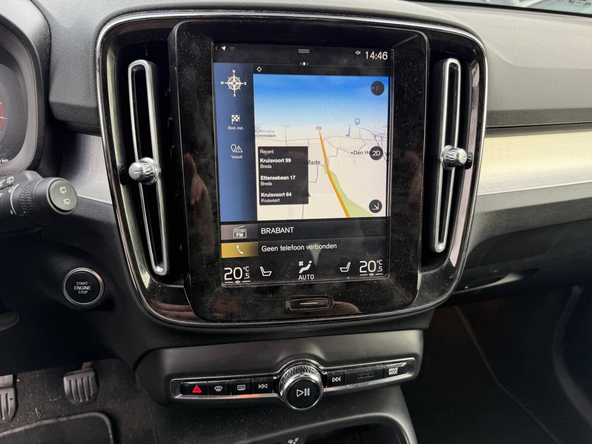 Volvo XC40 thumbnail 9