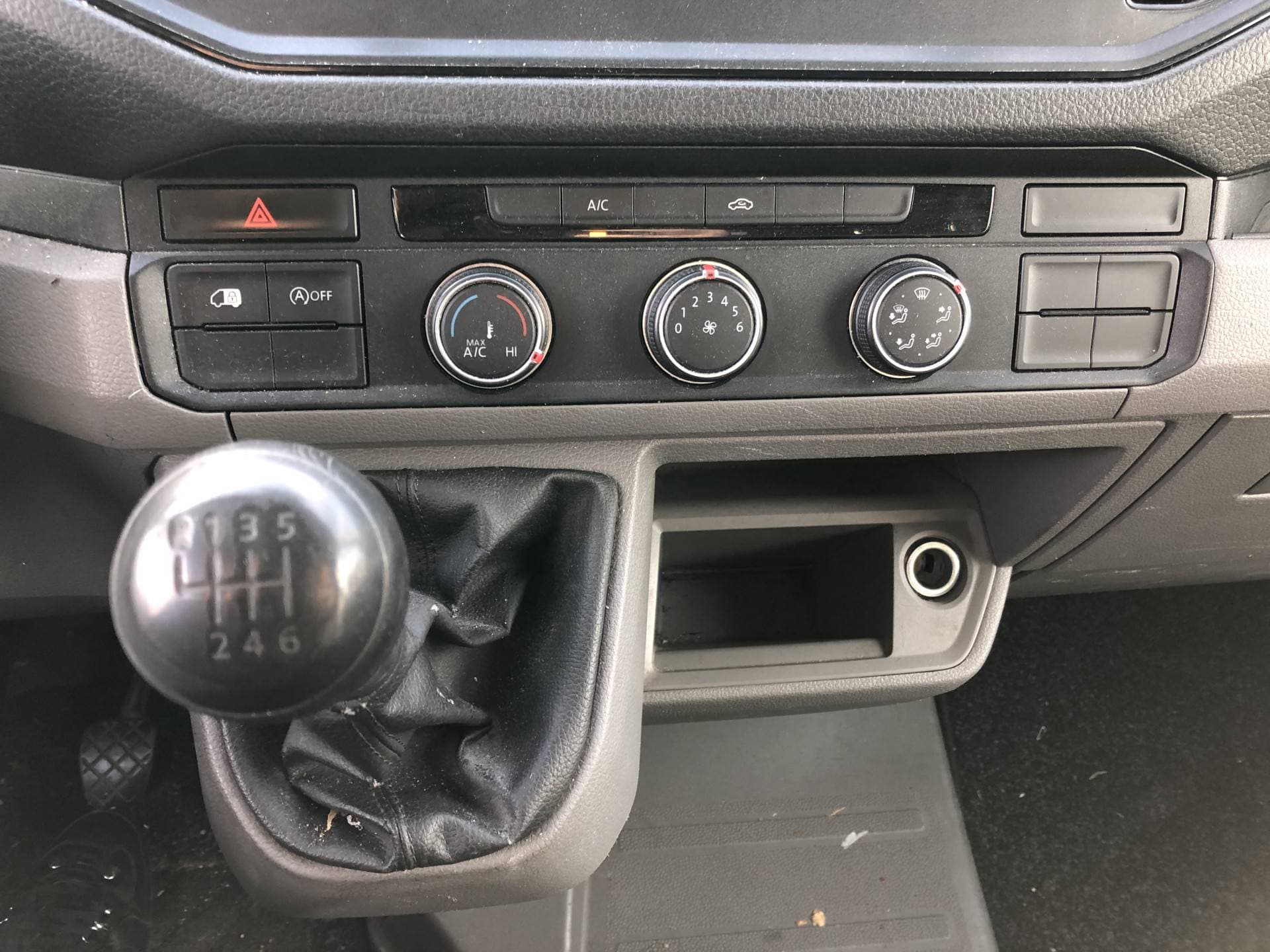 Volkswagen Crafter thumbnail 11