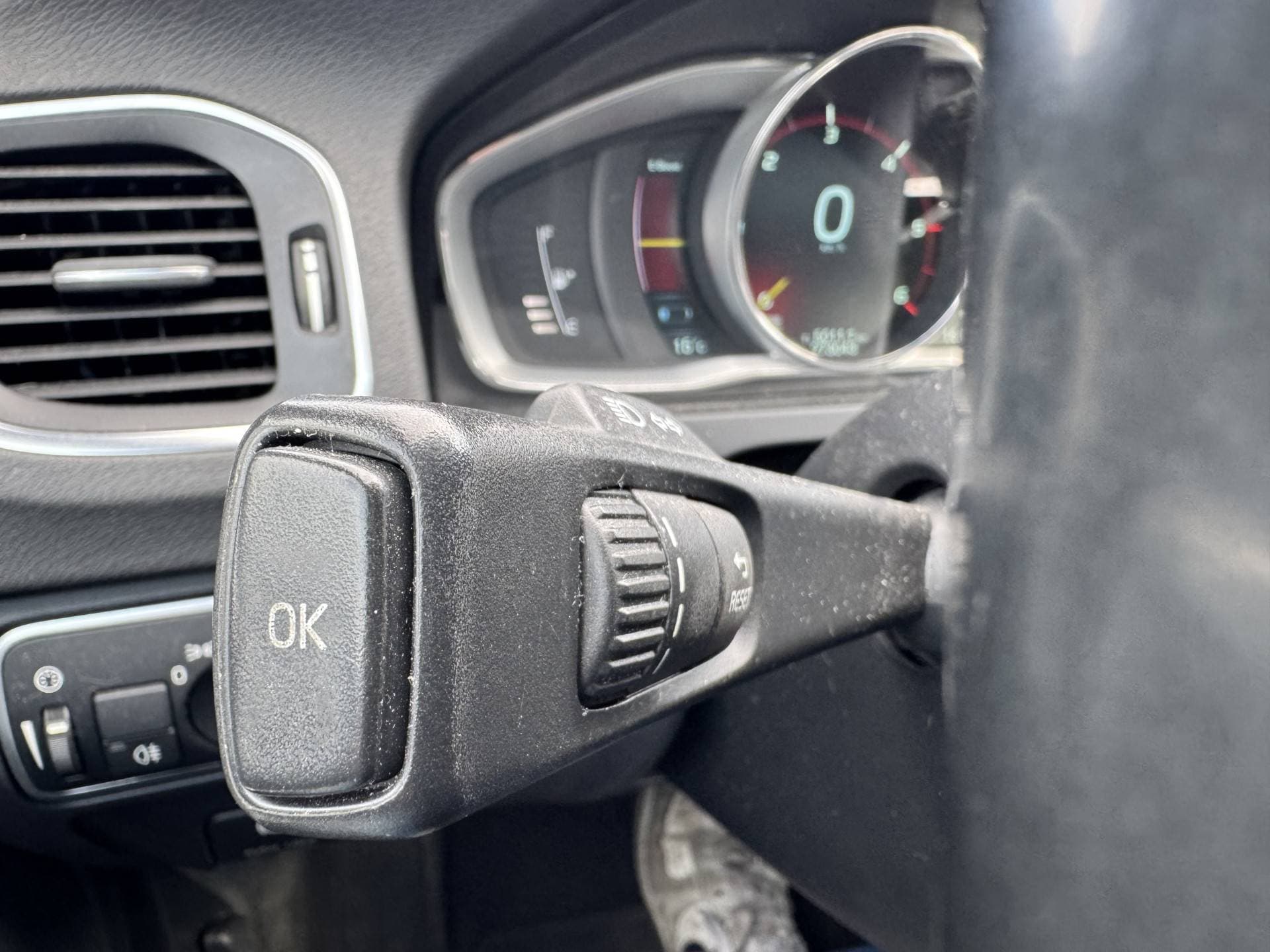 Volvo V60 thumbnail 16