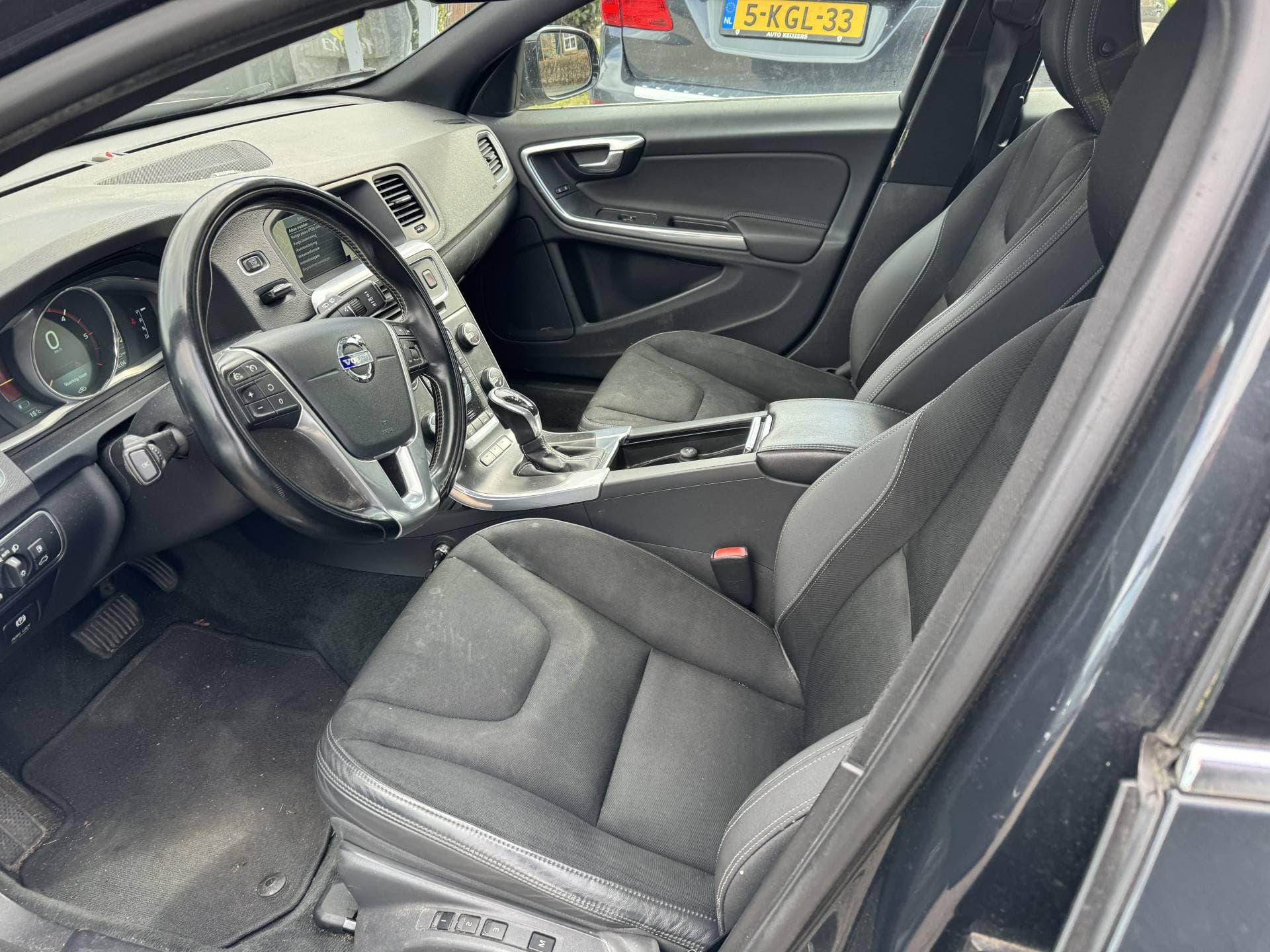 Volvo V60 thumbnail 10