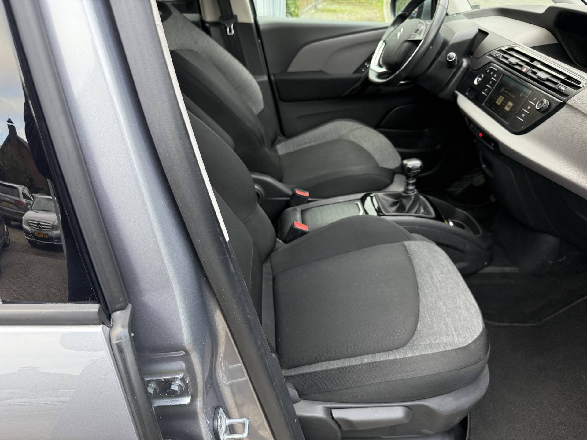 Citroen Grand C4 Spacetourer thumbnail 13