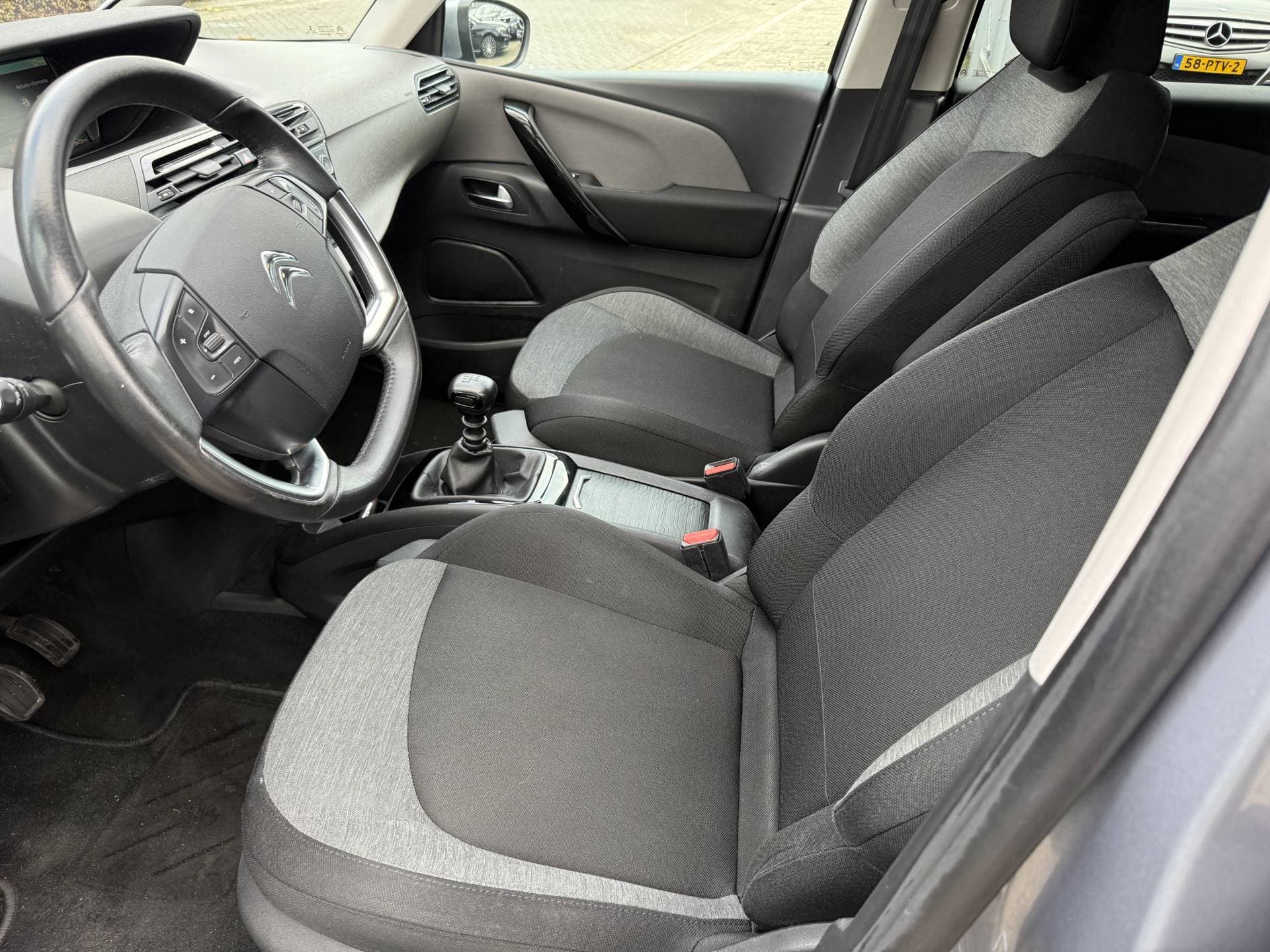 Citroen Grand C4 Spacetourer thumbnail 5