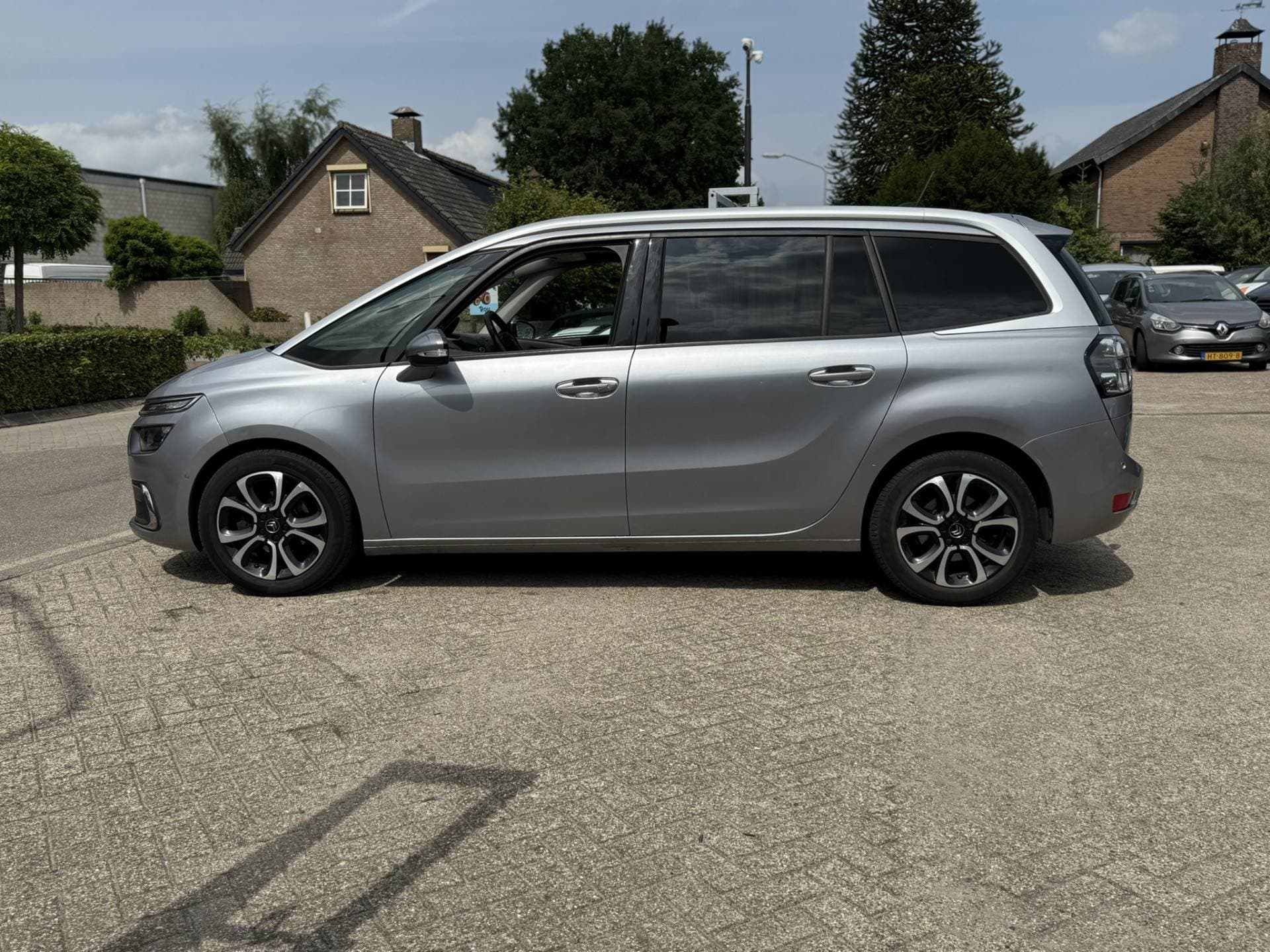 Citroen Grand C4 Spacetourer thumbnail 7
