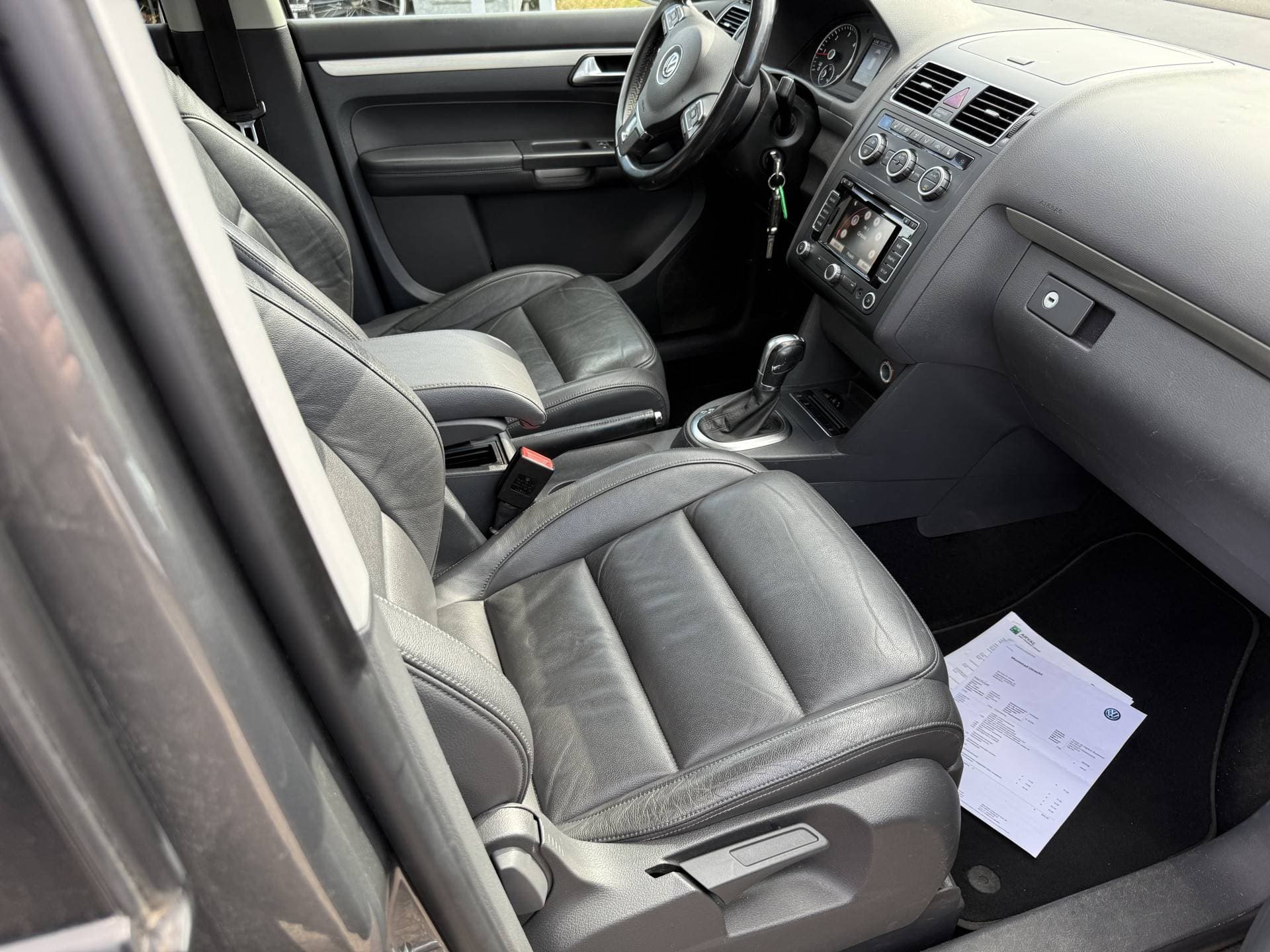 Volkswagen Touran thumbnail 13