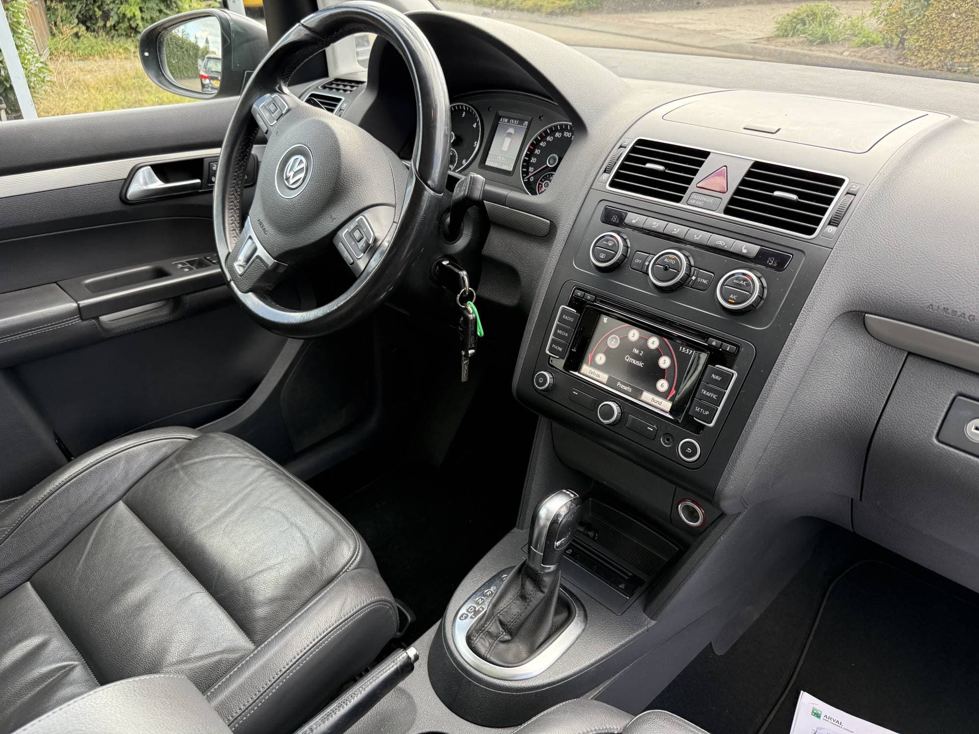 Volkswagen Touran thumbnail 14