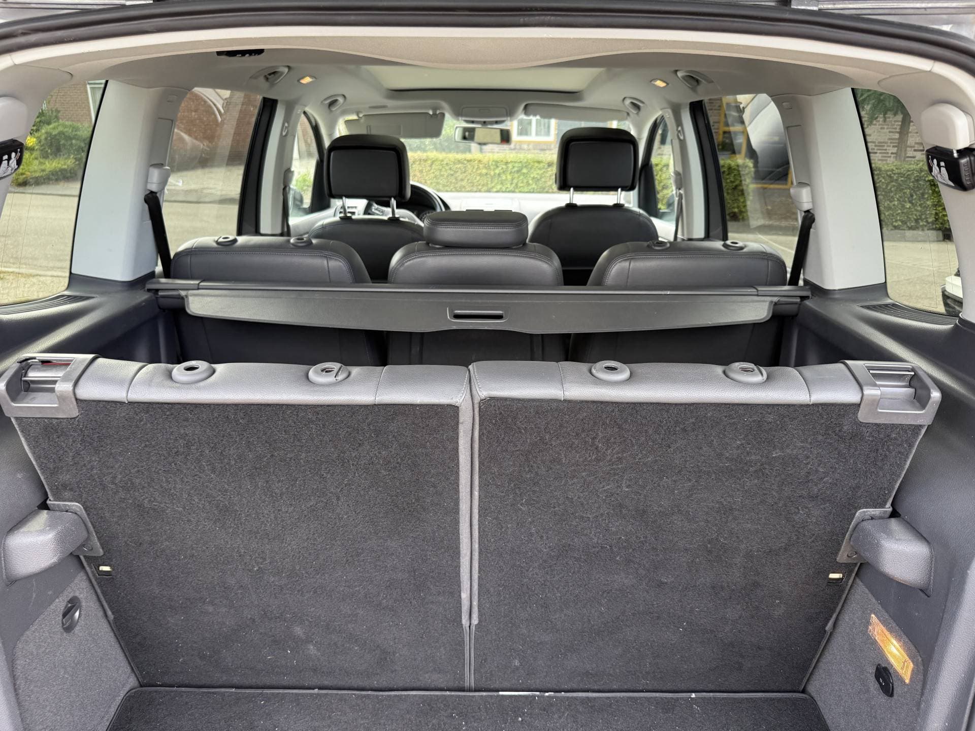 Volkswagen Touran thumbnail 16