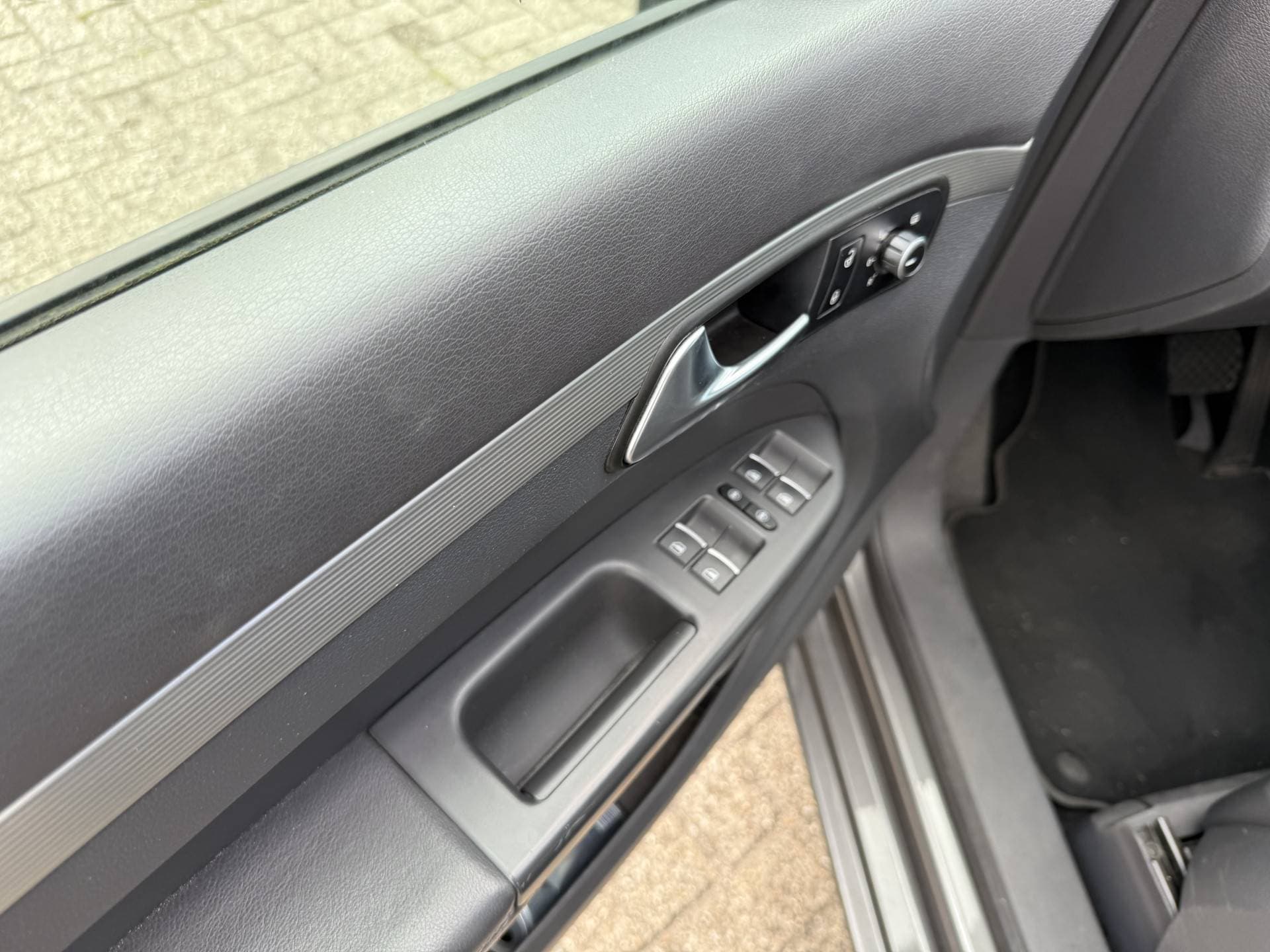 Volkswagen Touran thumbnail 17