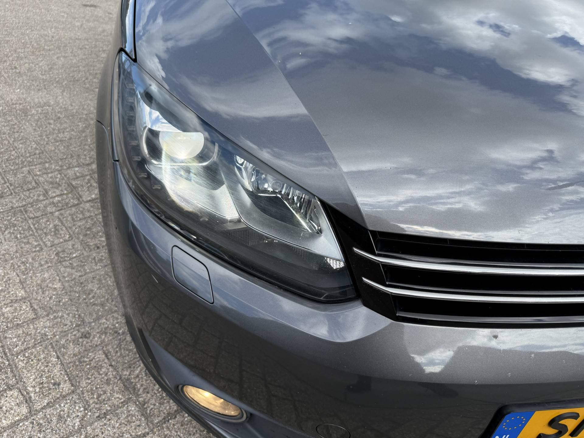 Volkswagen Touran thumbnail 8