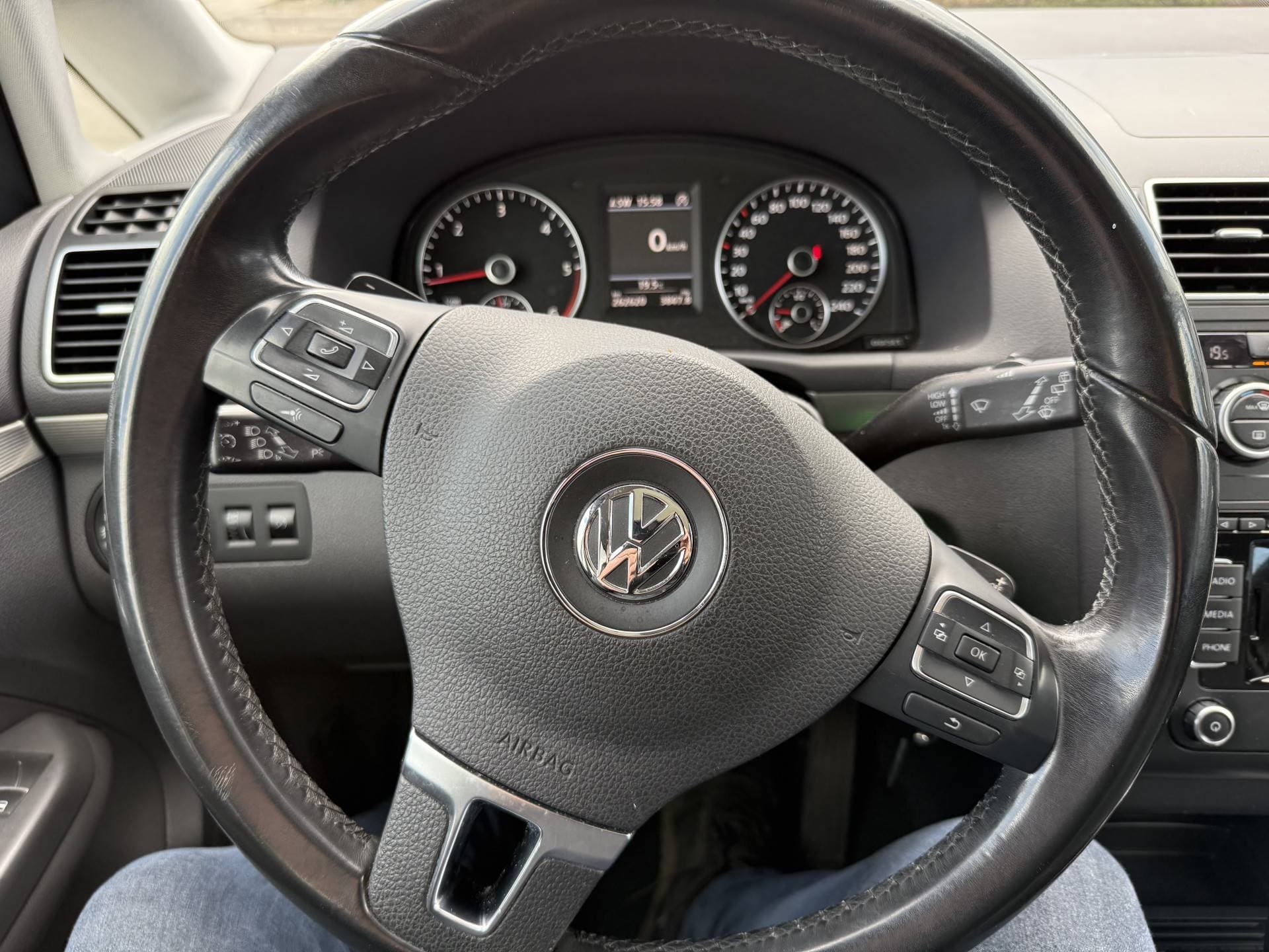 Volkswagen Touran thumbnail 9