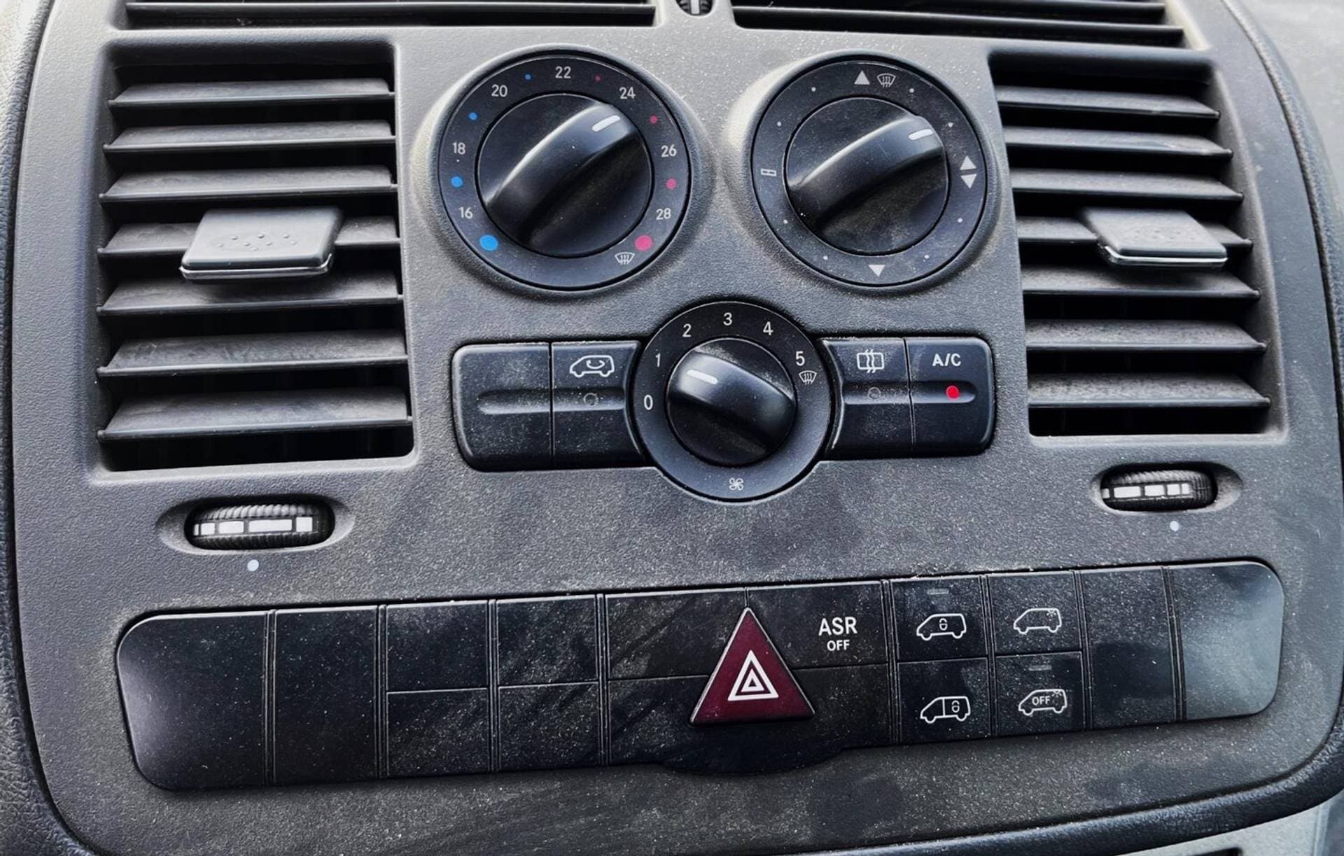 Mercedes-Benz Vito thumbnail 14