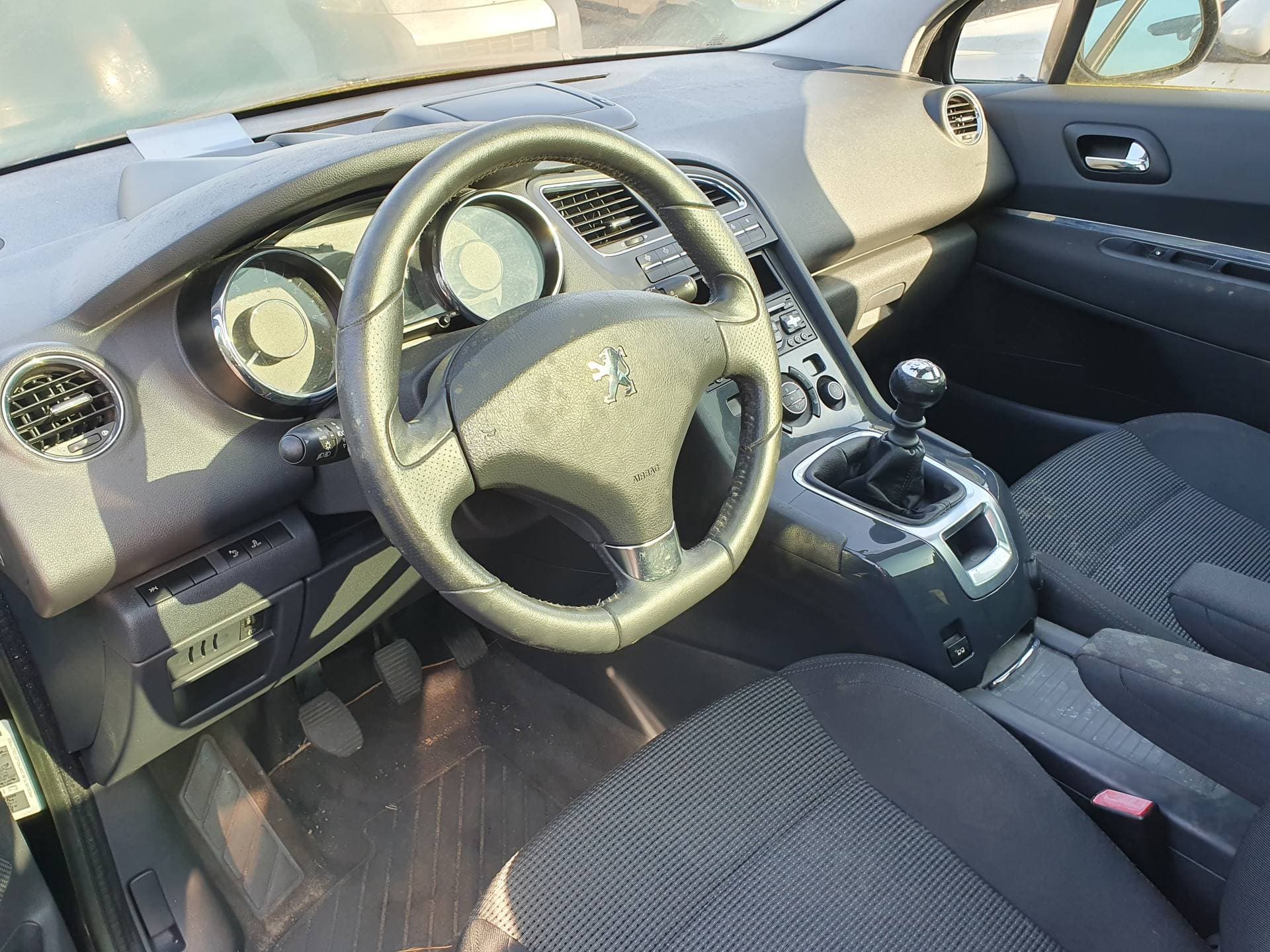 Peugeot 5008 thumbnail 6