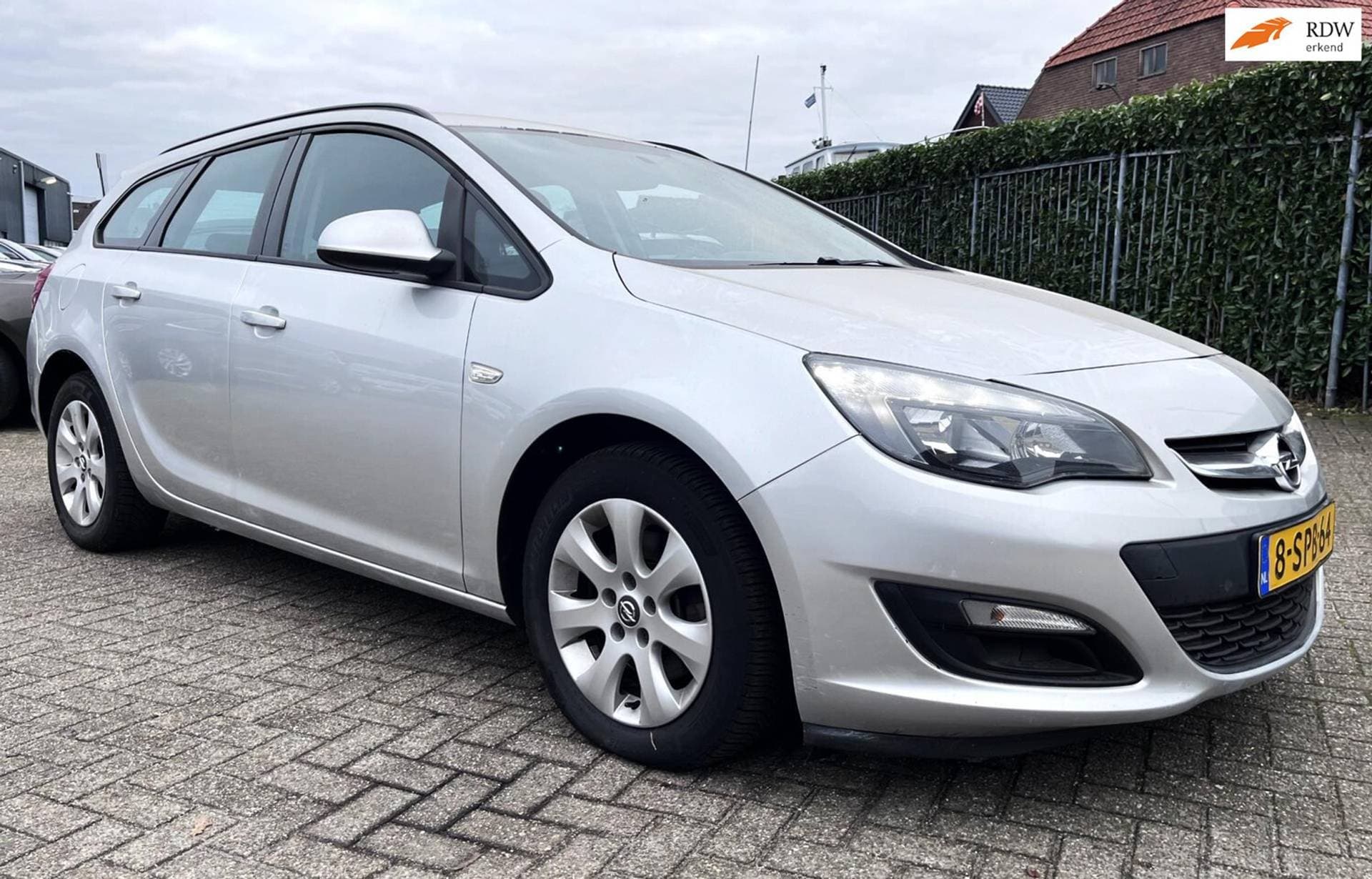 Opel Astra thumbnail 2