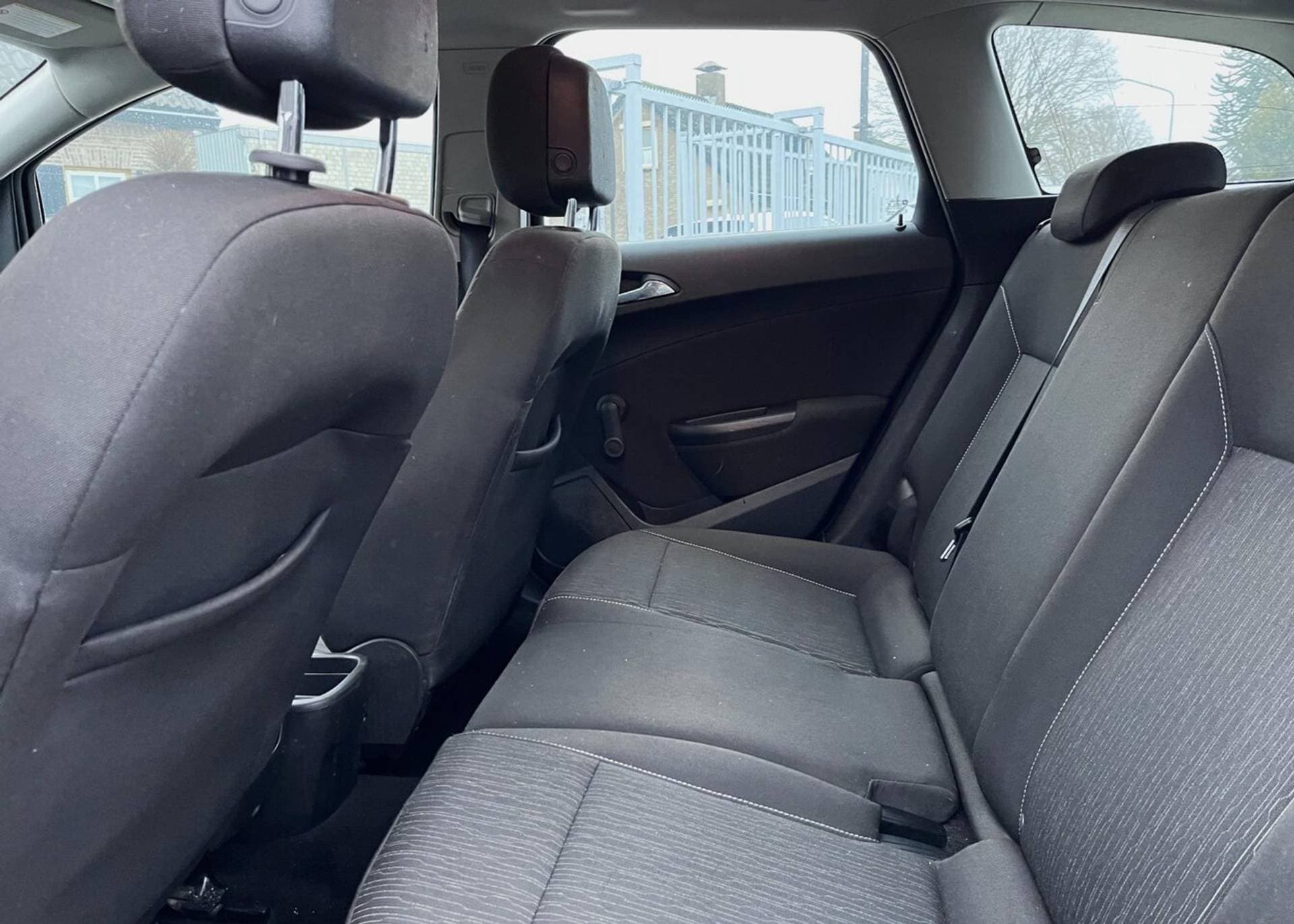 Opel Astra thumbnail 13