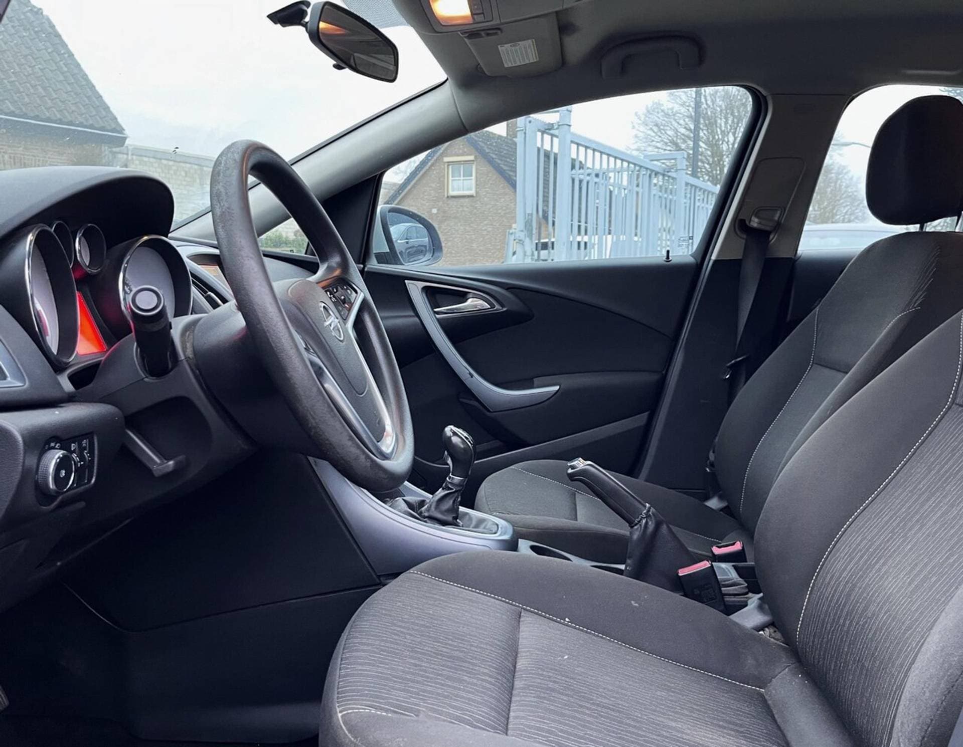 Opel Astra thumbnail 10