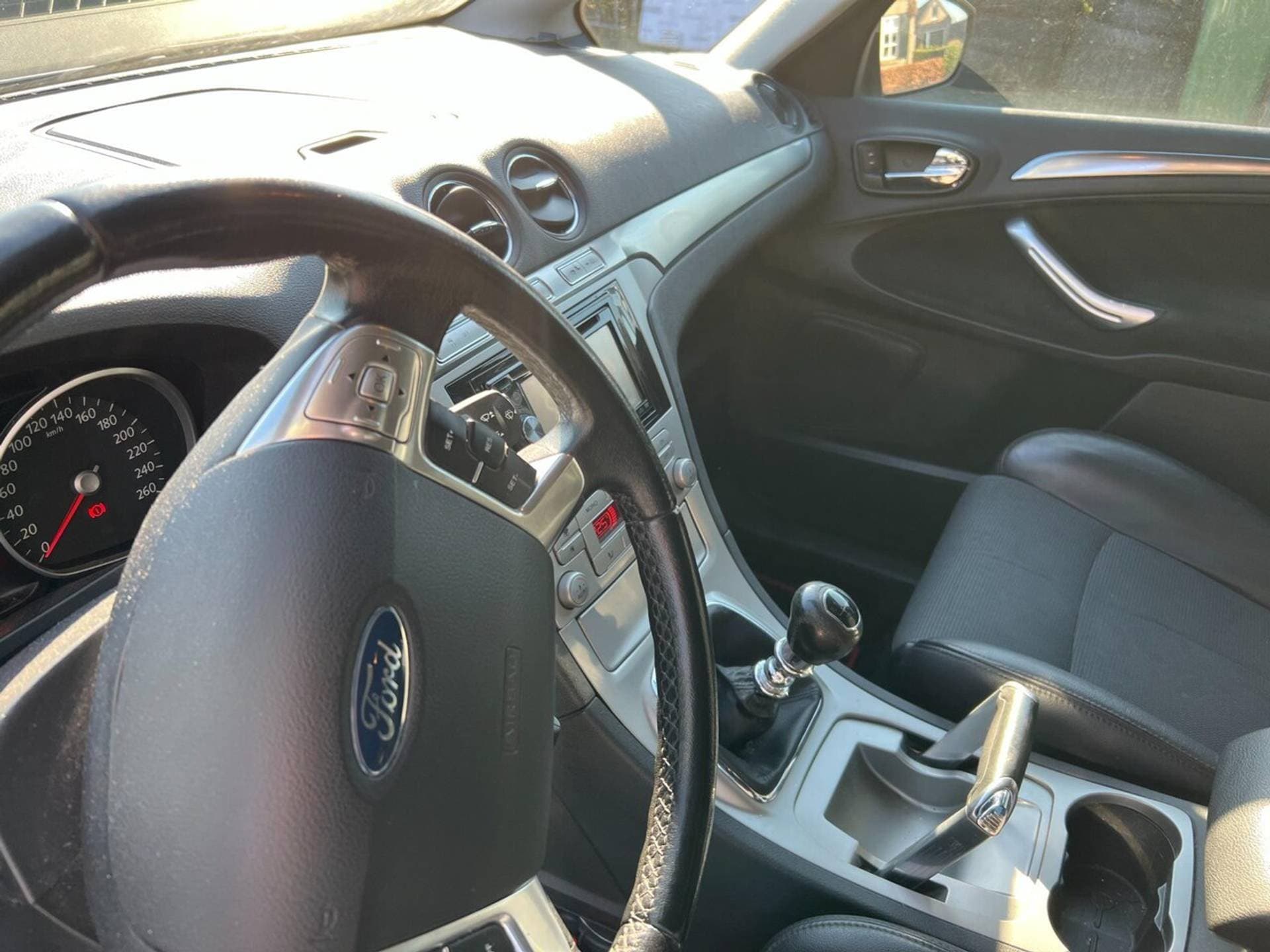 Ford S-Max thumbnail 7