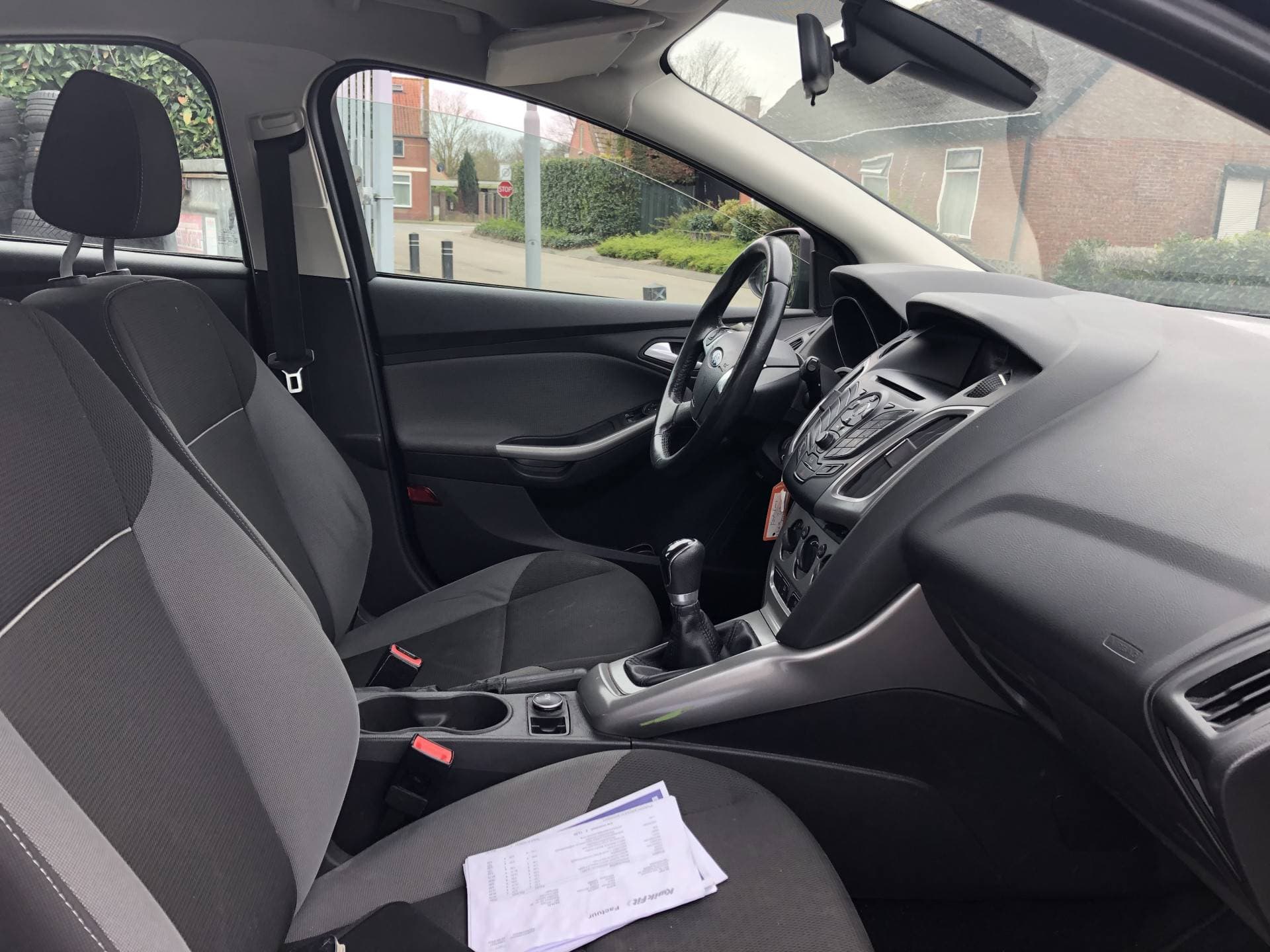 Ford Focus thumbnail 7