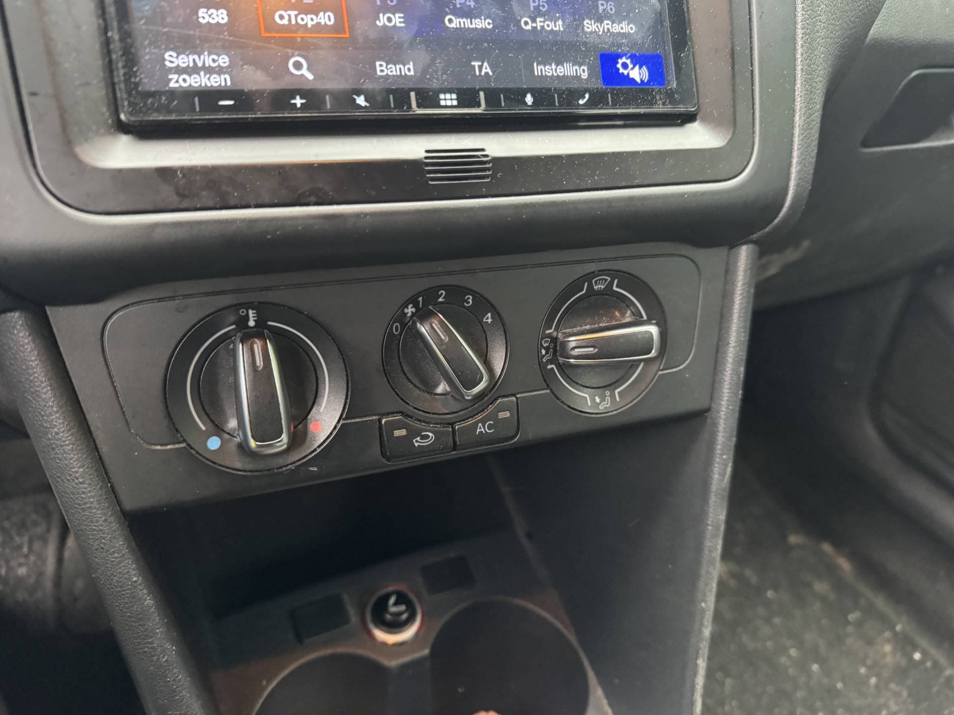 Volkswagen Polo 1.2 TDI BlueMotion Comfortline thumbnail 12