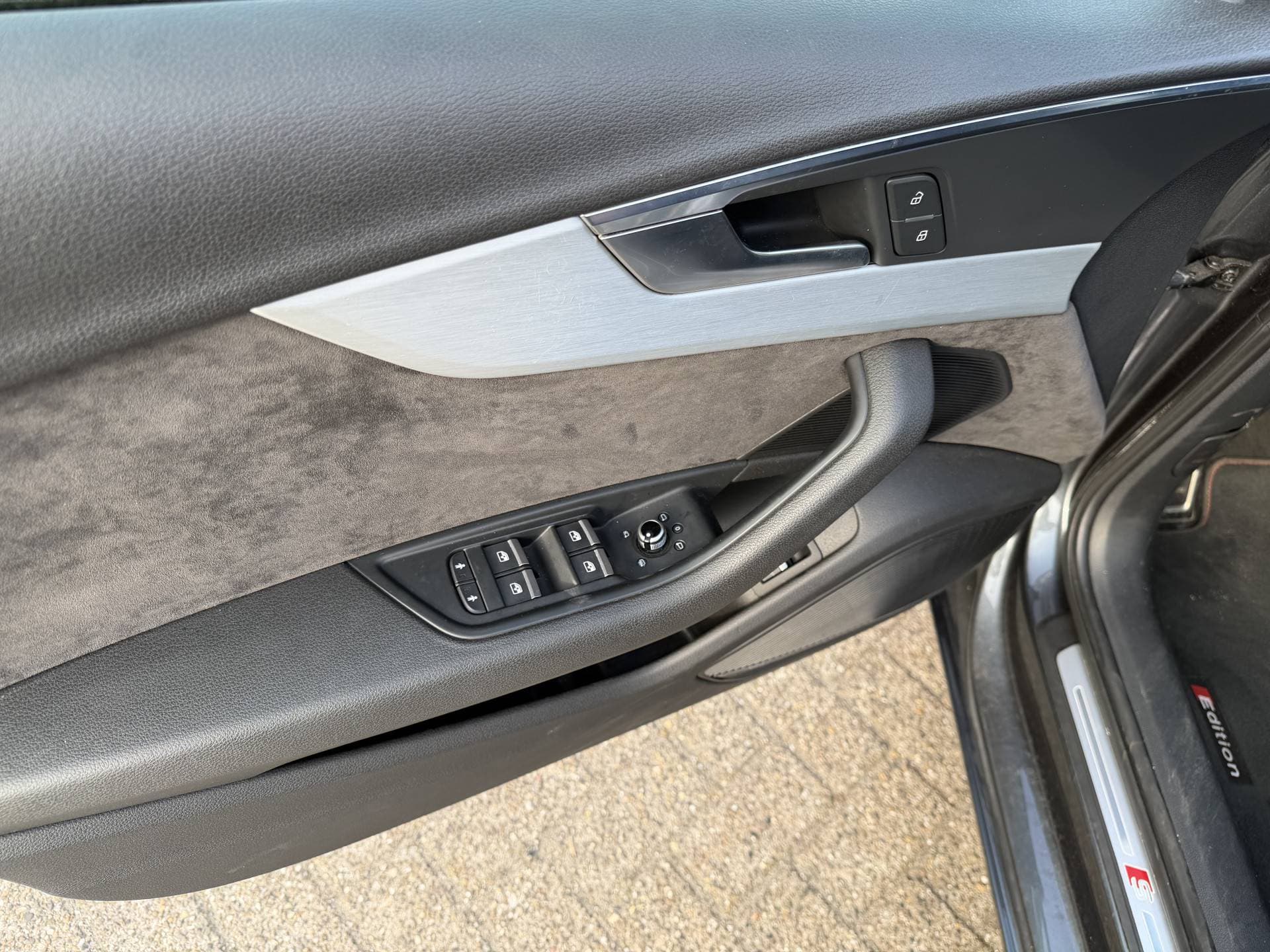 Audi A4 Avant 3.0 TDI quattro Sport Pro Line S thumbnail 16