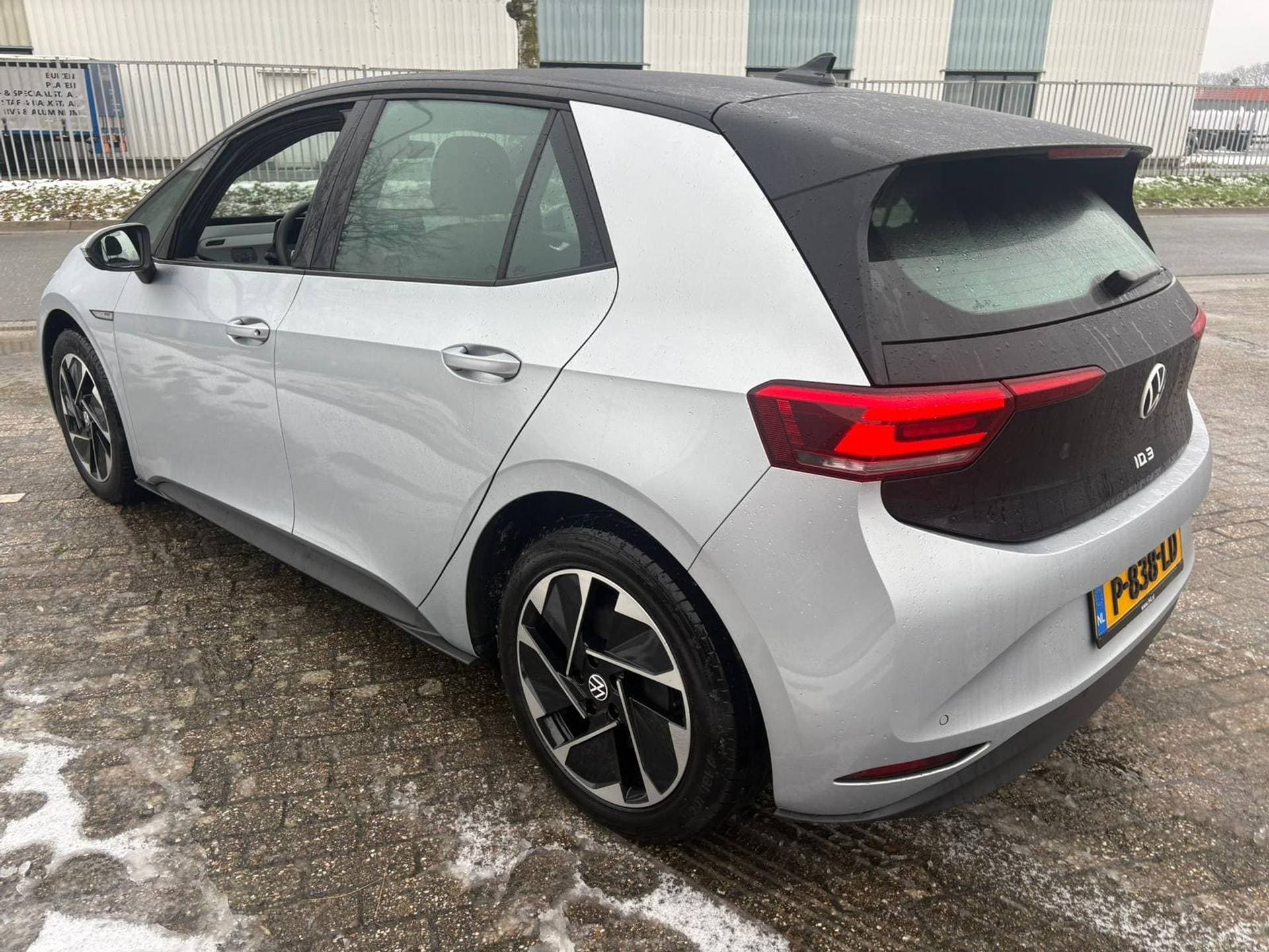 Volkswagen ID.3 thumbnail 10