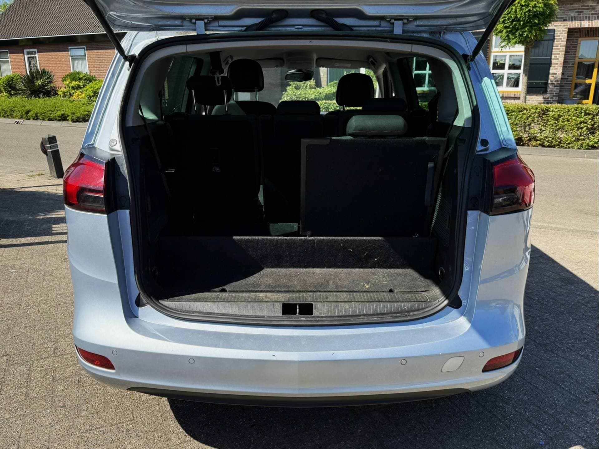 Opel Zafira thumbnail 11