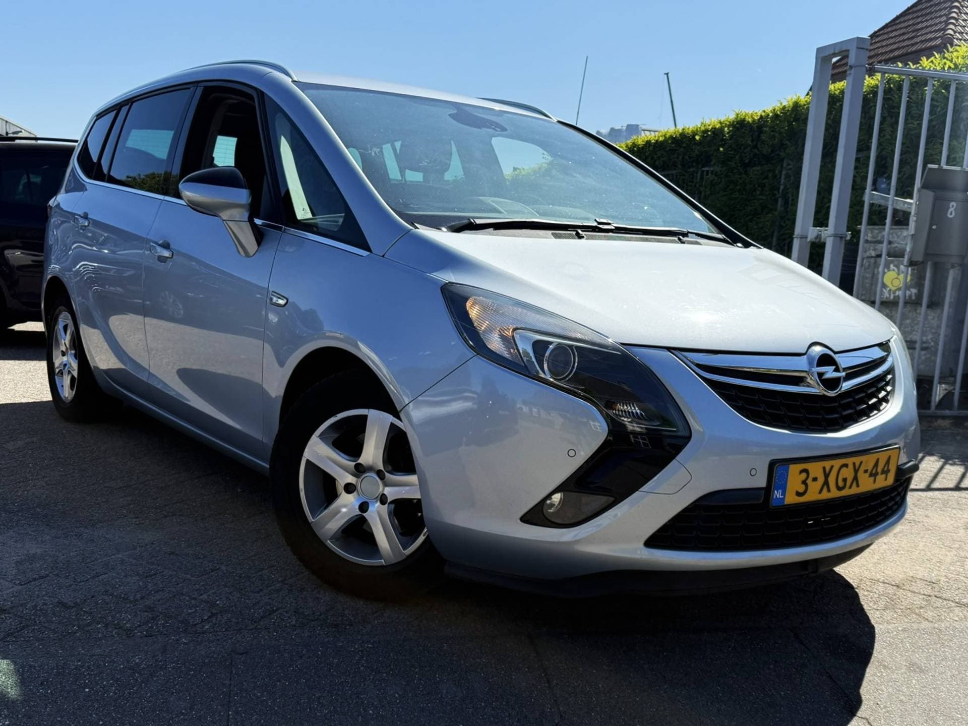 Opel Zafira thumbnail 4