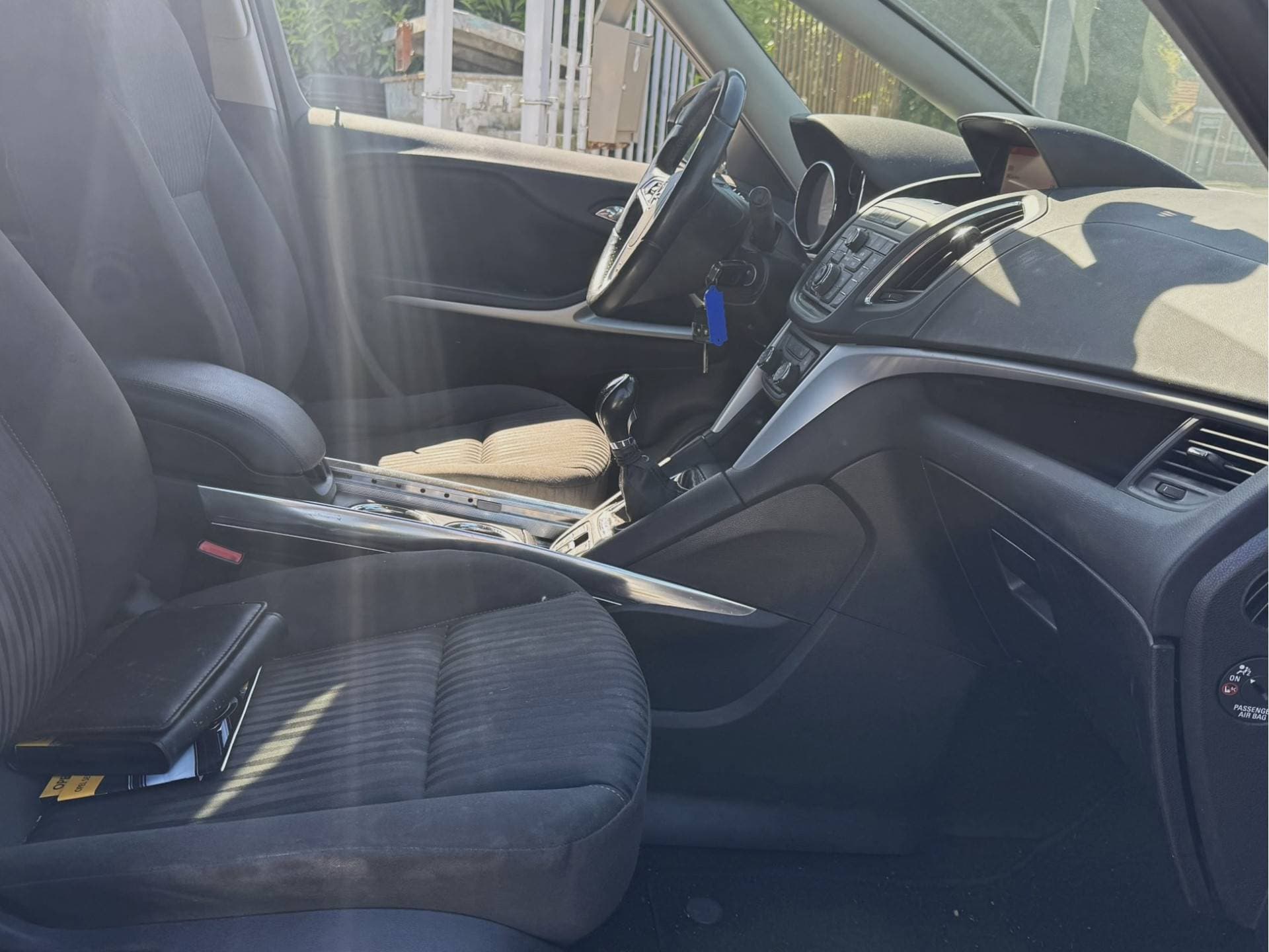 Opel Zafira thumbnail 9