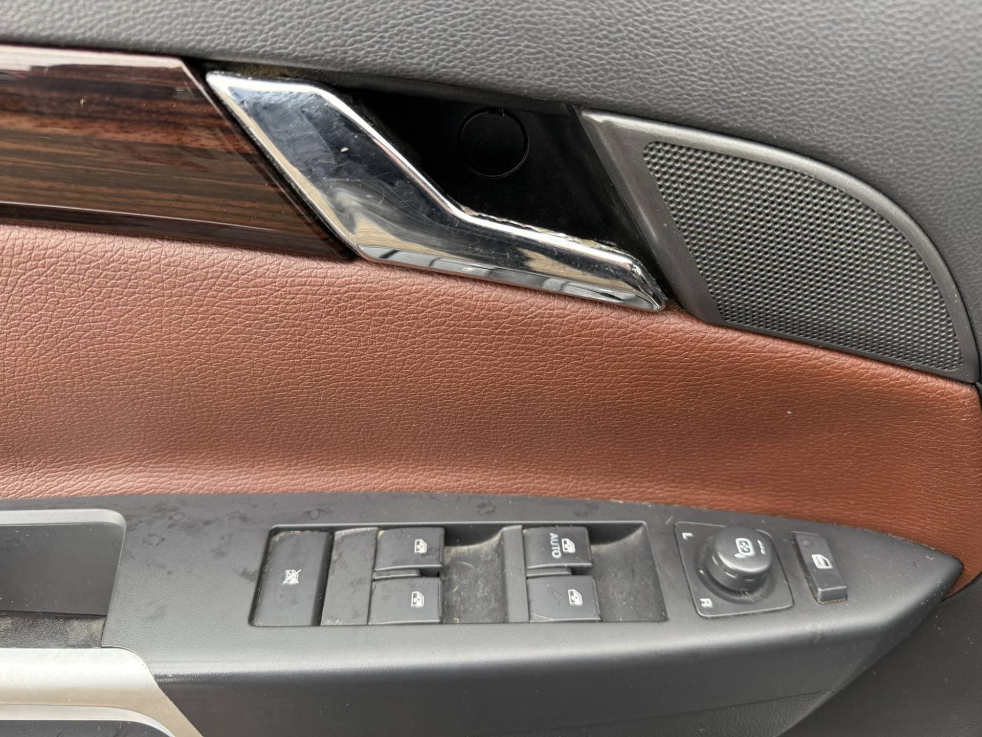 Opel Antara thumbnail 14