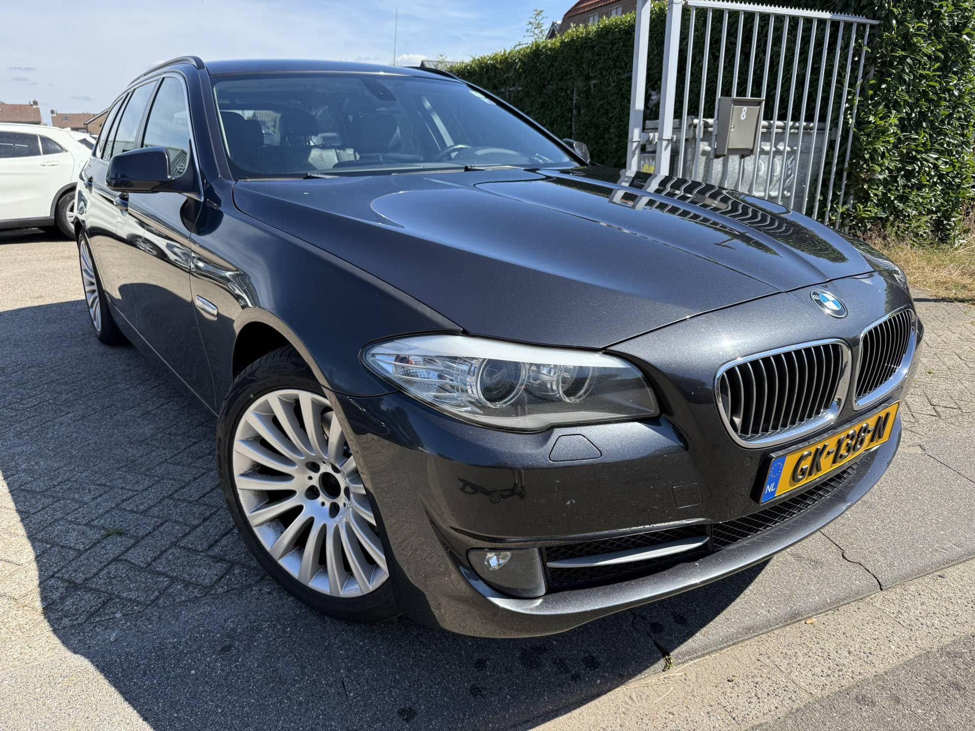 Bmw 5 Serie thumbnail 2