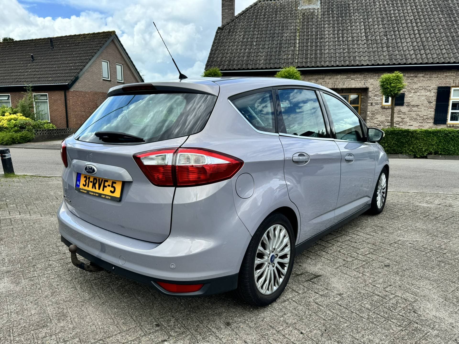 Ford C-MAX thumbnail 5