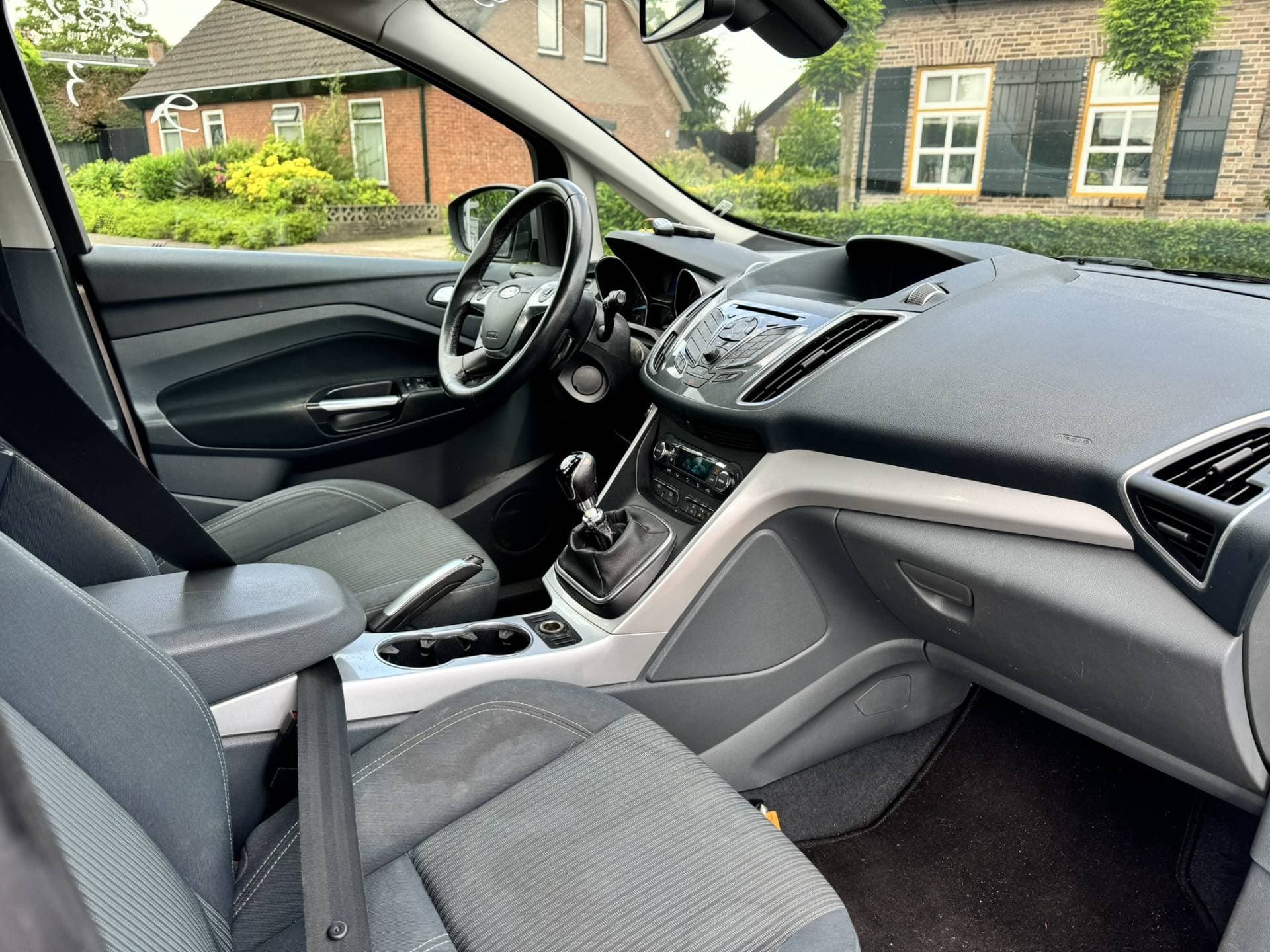 Ford C-MAX thumbnail 7