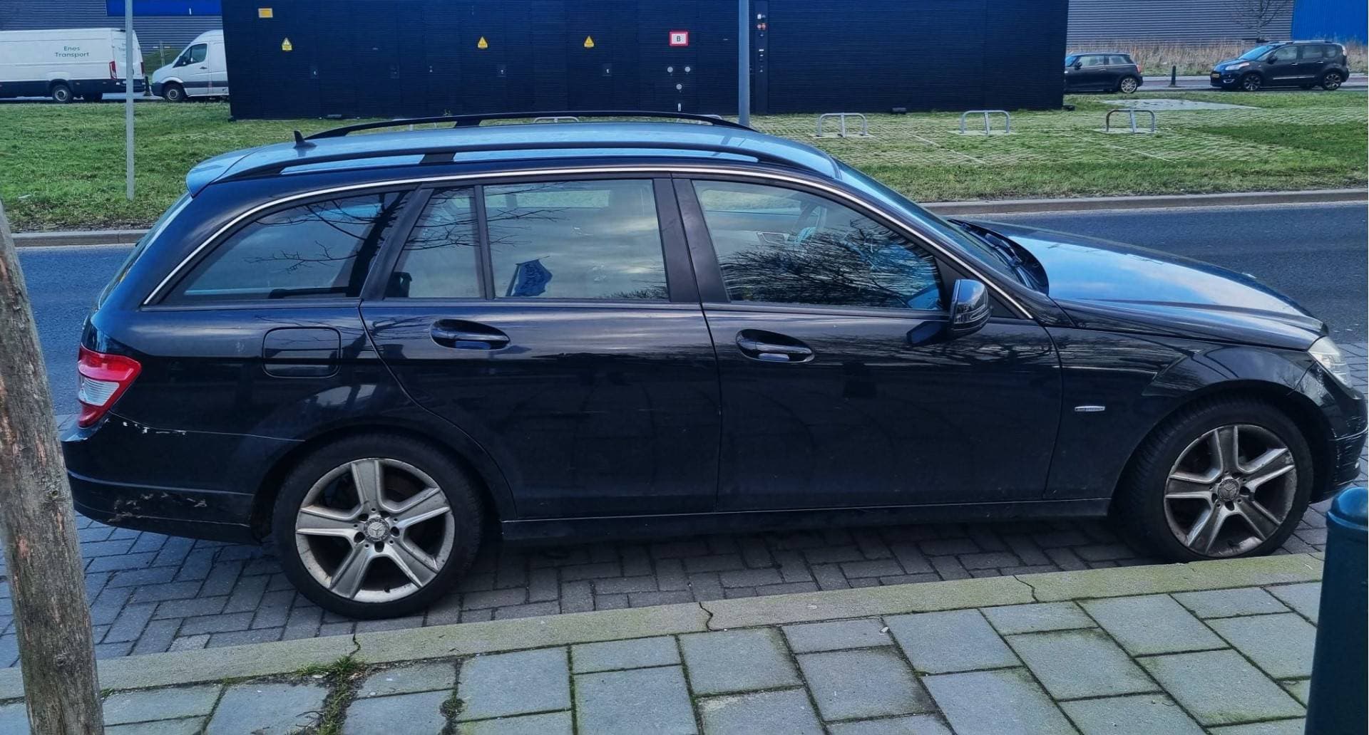 Mercedes-Benz C-Klasse thumbnail 2