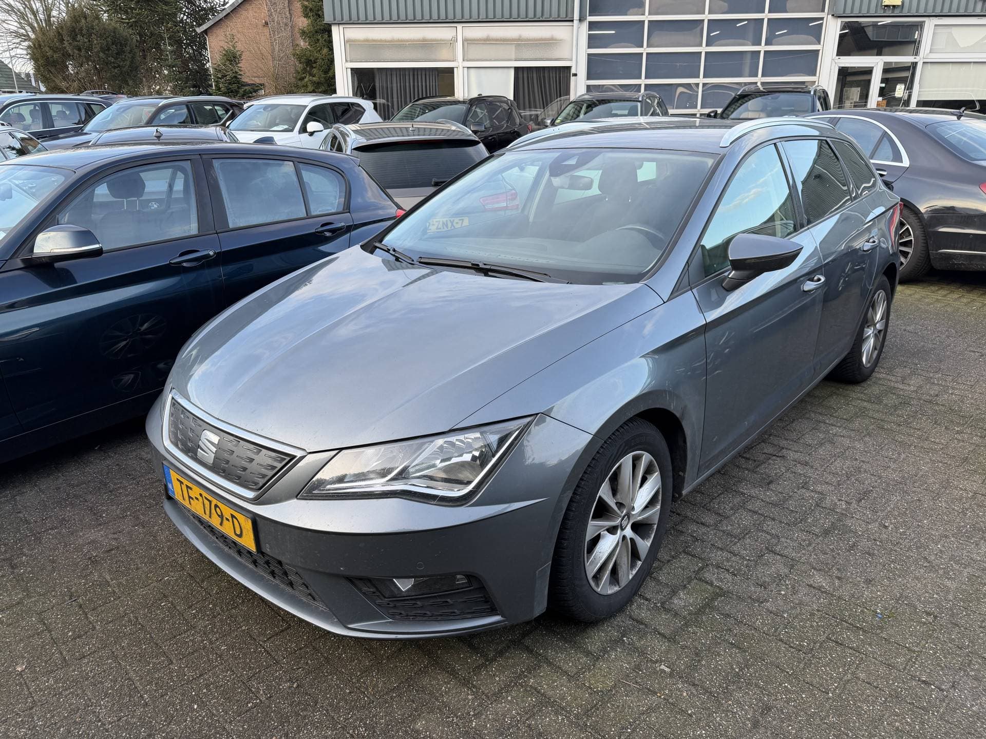 Seat Leon thumbnail 2