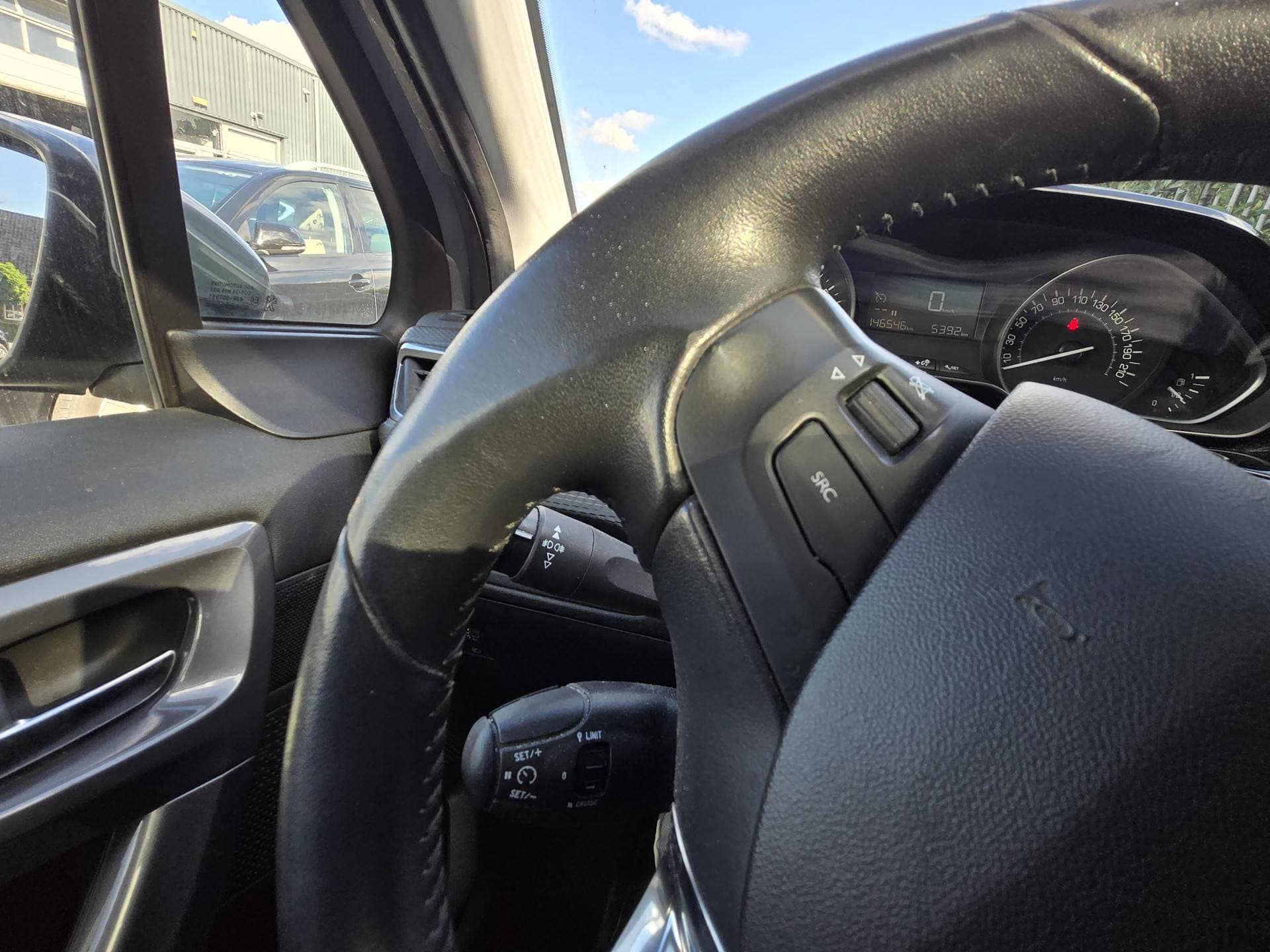 Peugeot 2008 thumbnail 18