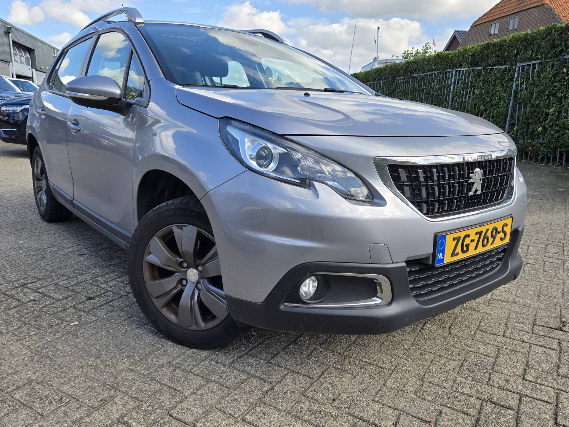 Peugeot 2008 thumbnail 4