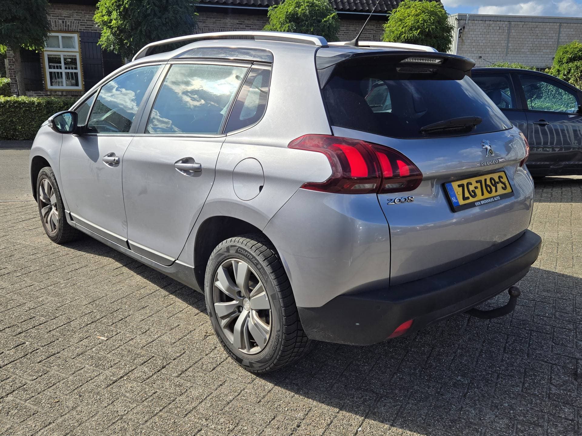 Peugeot 2008 thumbnail 6
