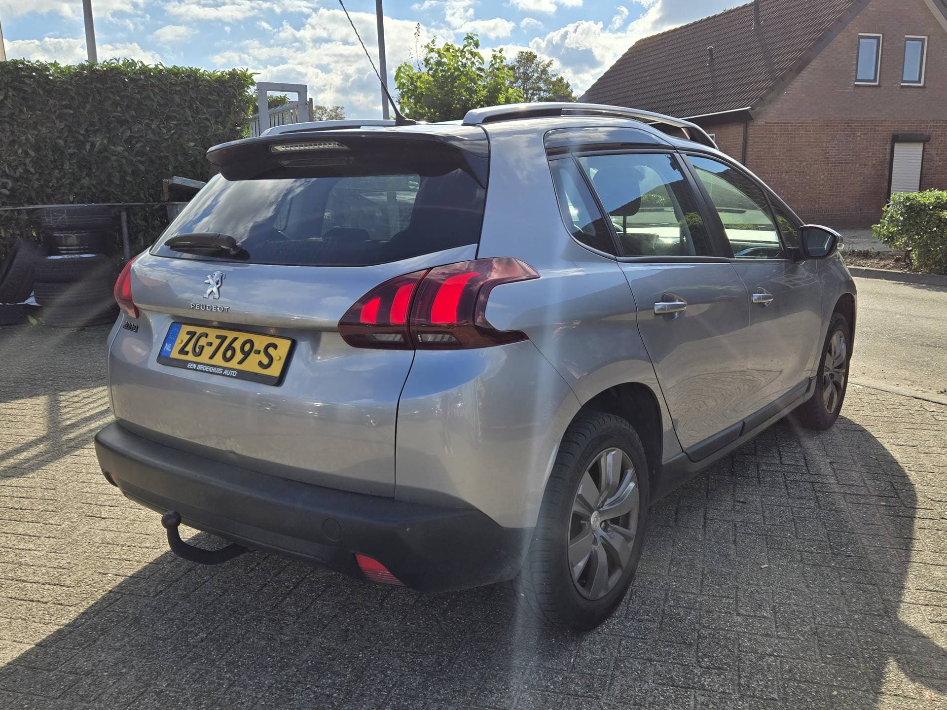 Peugeot 2008 thumbnail 8