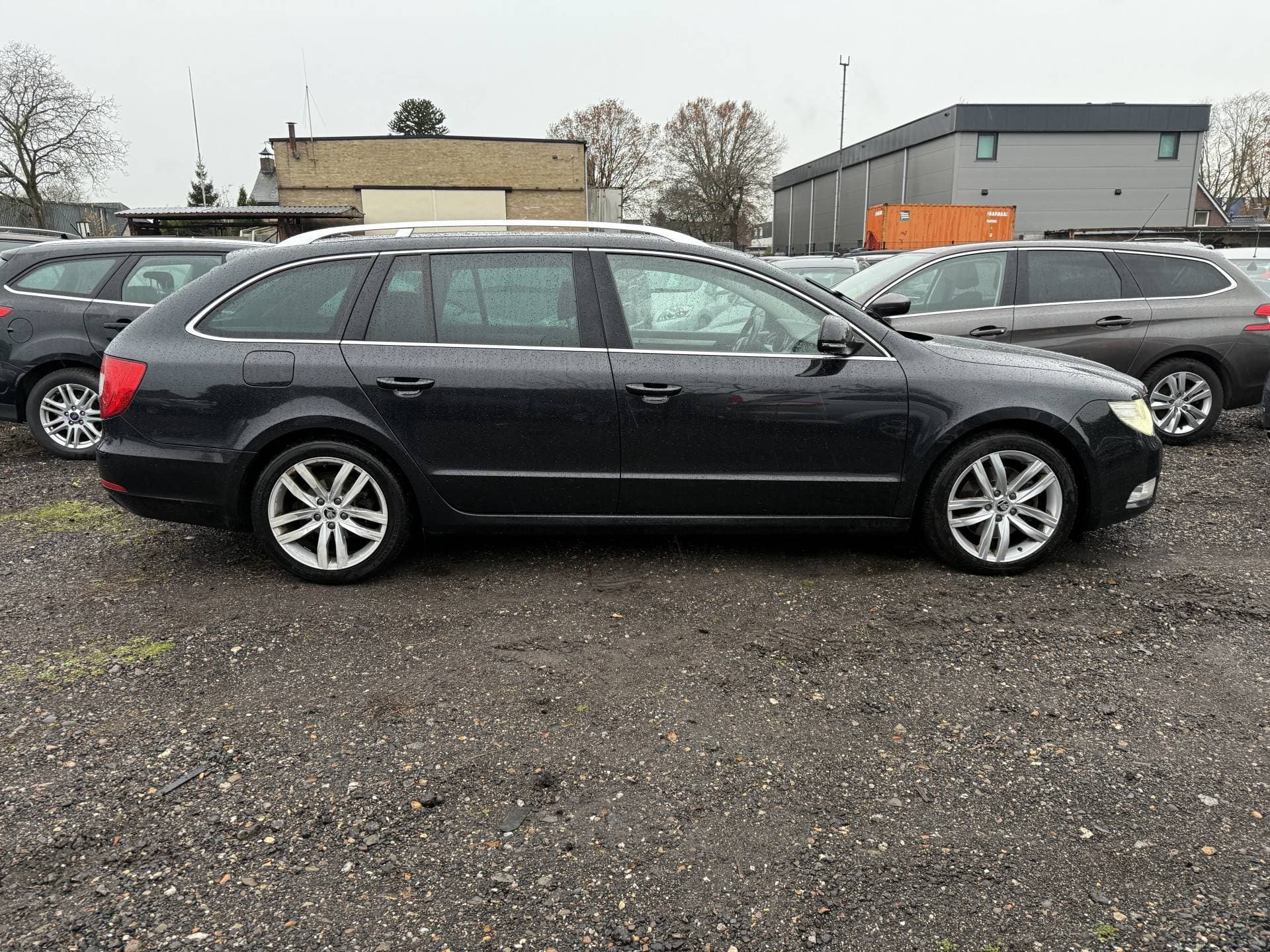 Skoda Superb thumbnail 8