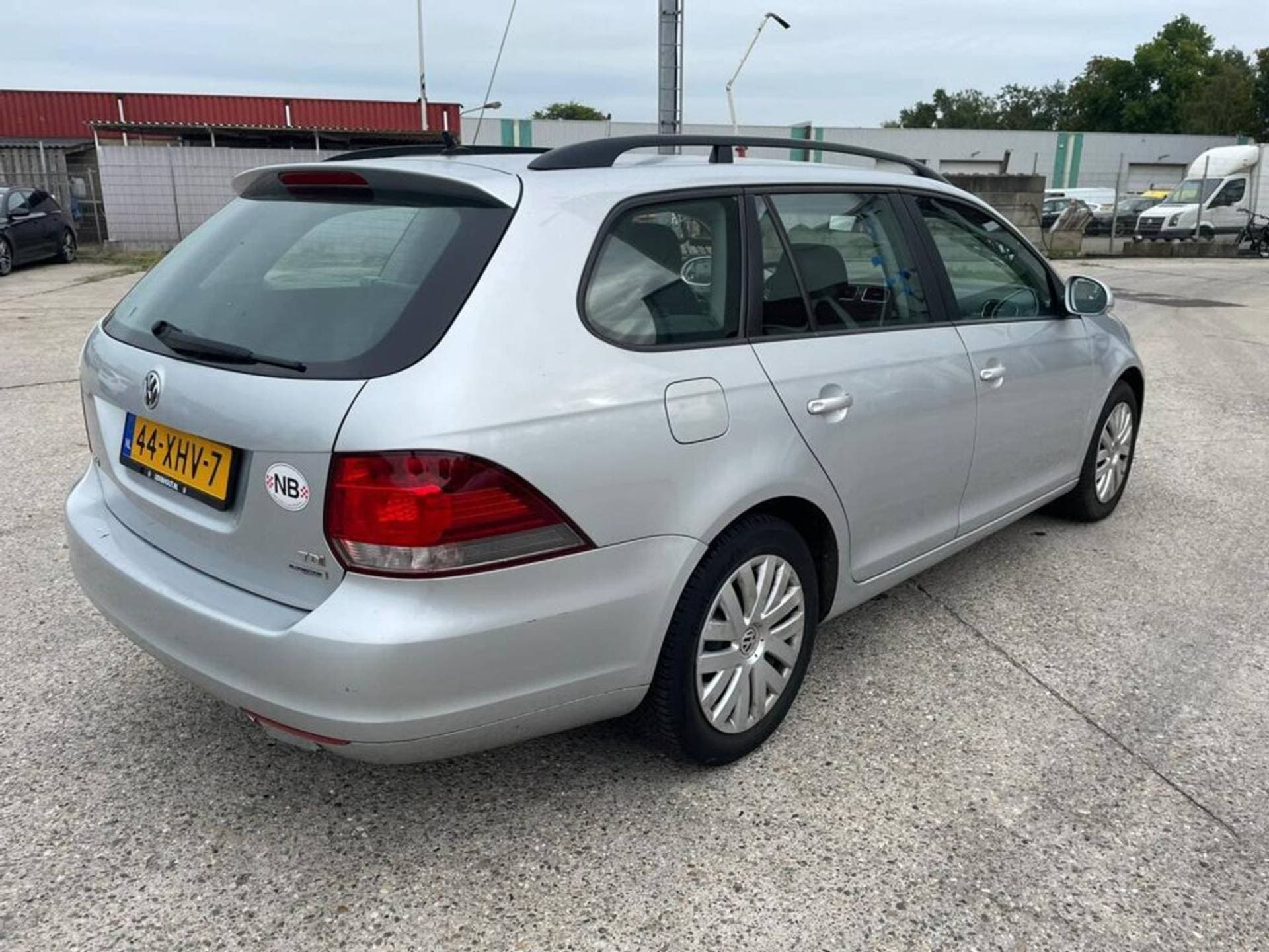 Volkswagen Golf thumbnail 6