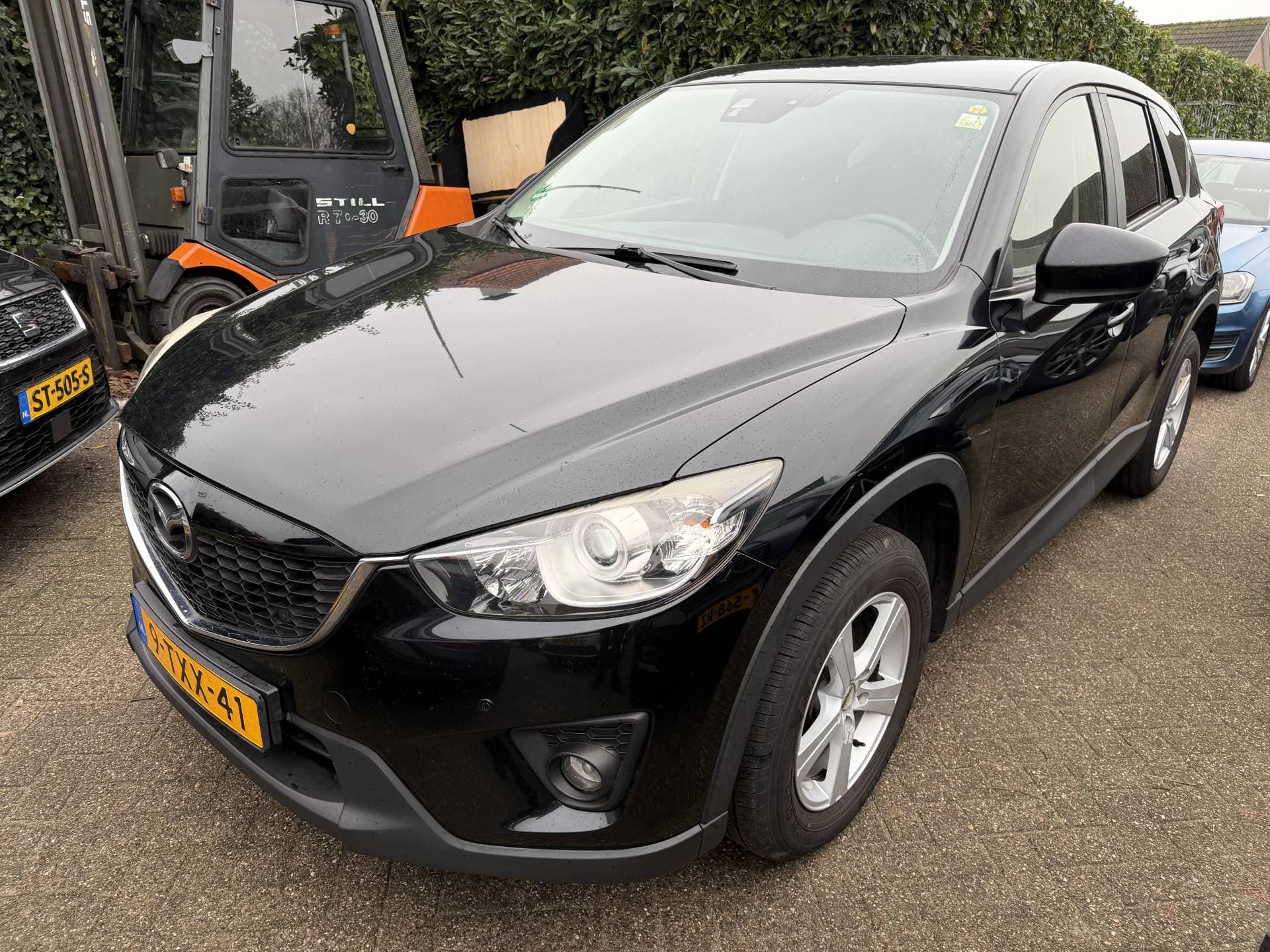 Mazda CX-5 thumbnail 2