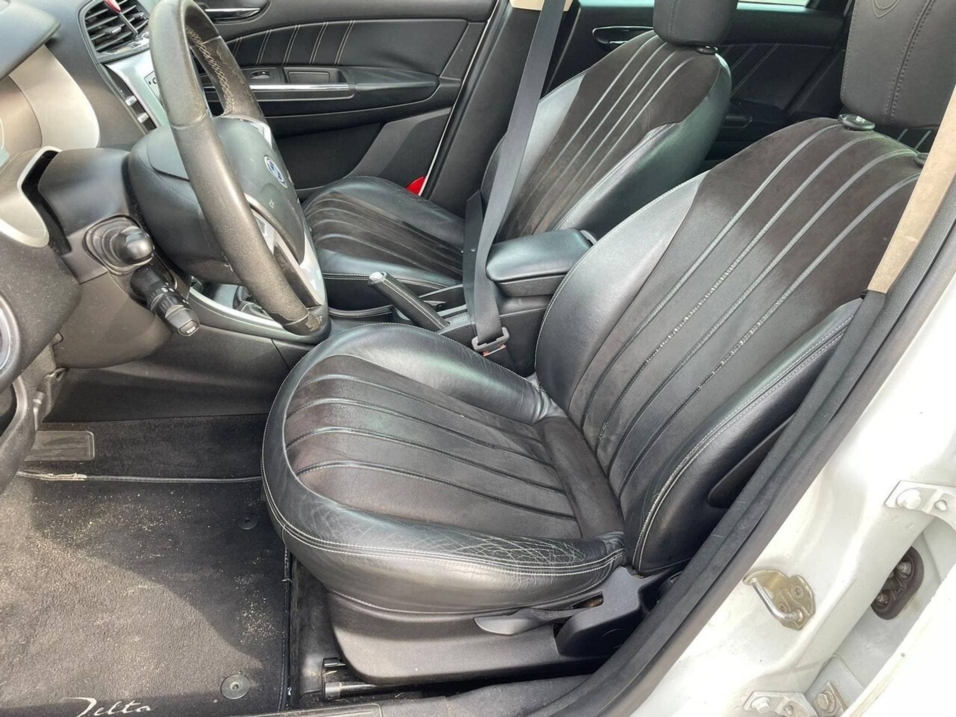 Lancia Delta thumbnail 10