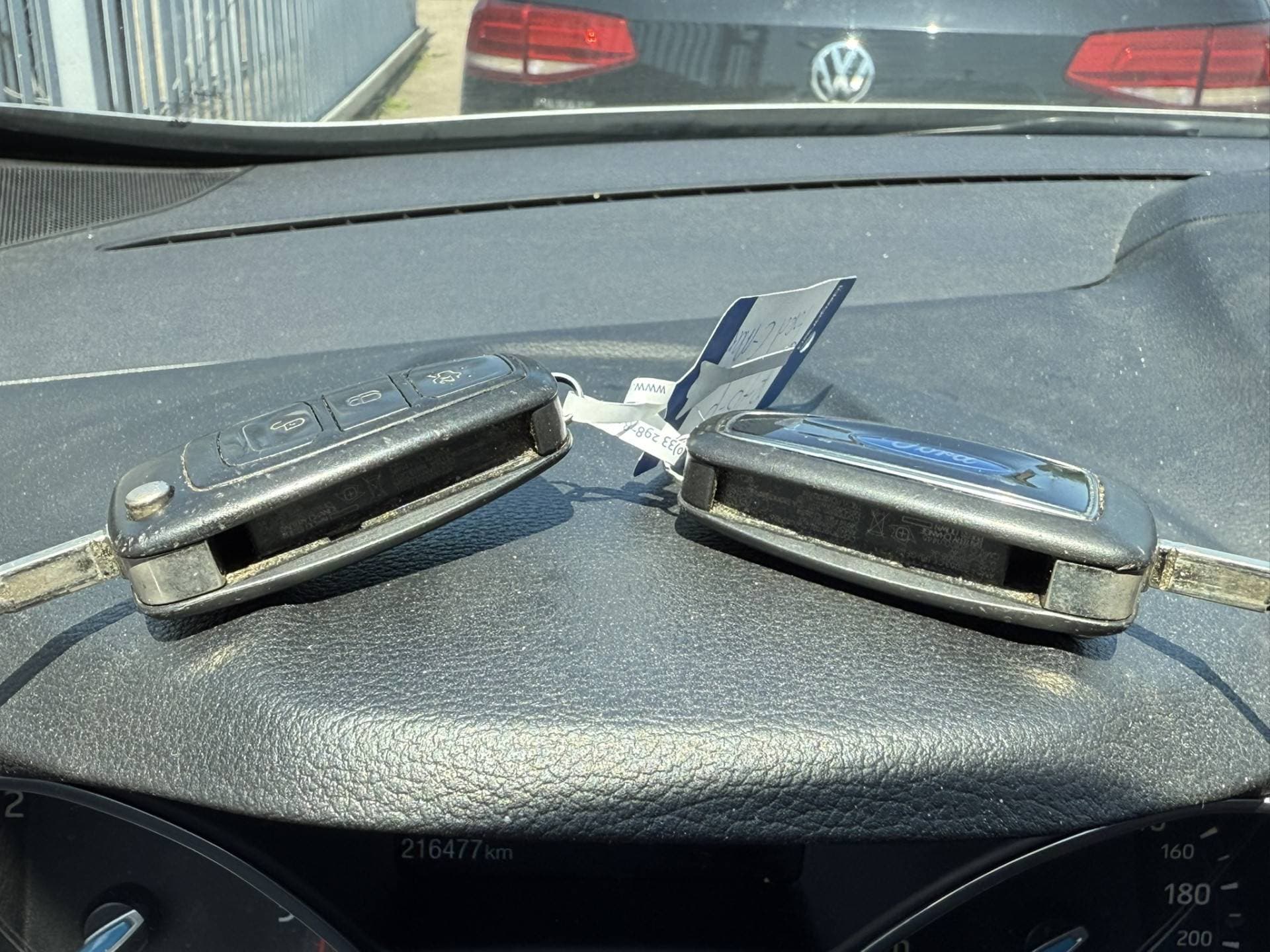 Ford C-MAX thumbnail 18