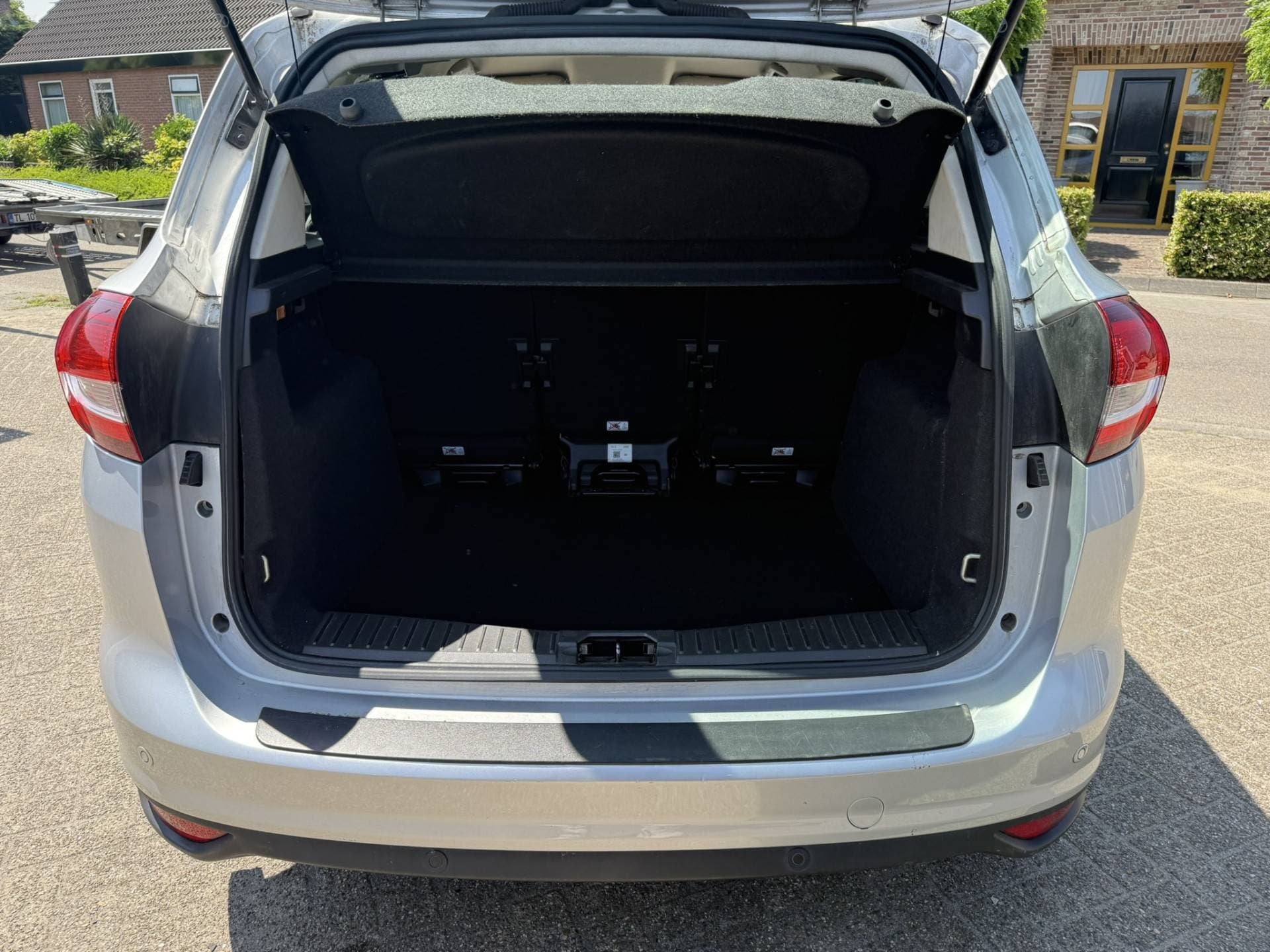 Ford C-MAX thumbnail 10