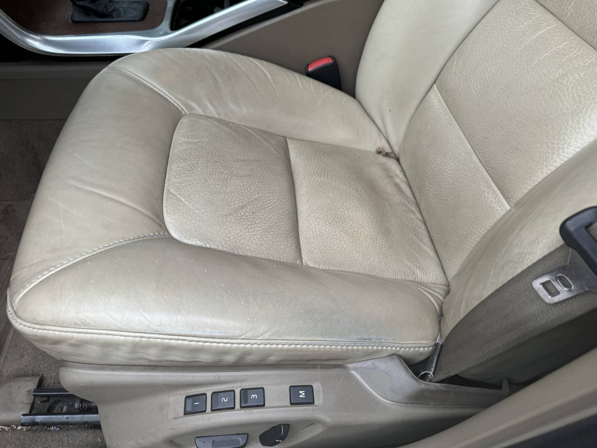 Volvo V70 thumbnail 3