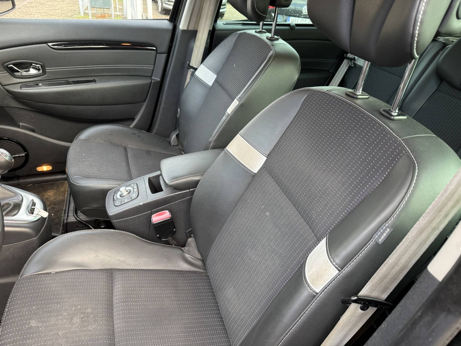 Renault Grand Scénic thumbnail 12