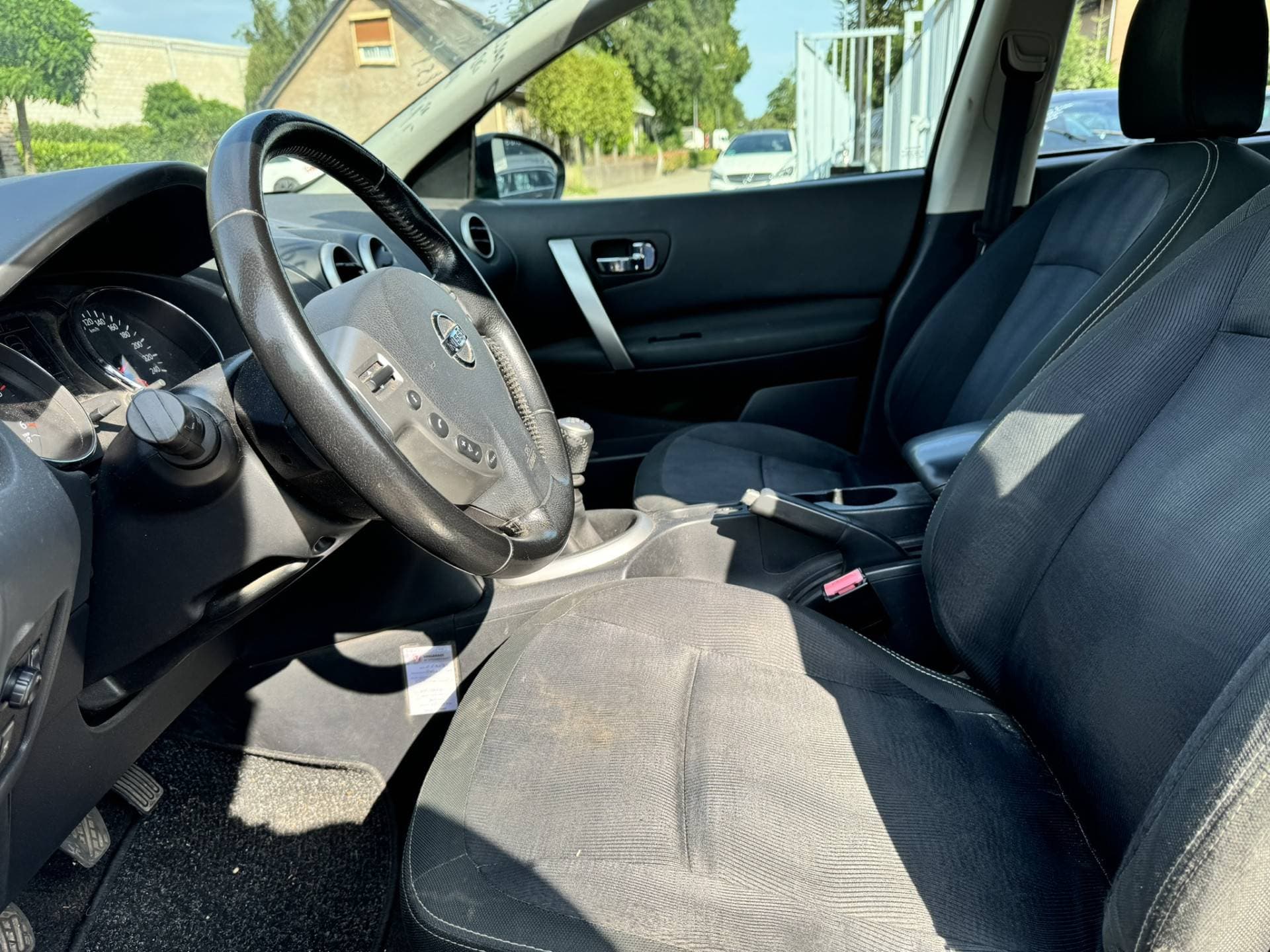 Nissan QASHQAI thumbnail 15