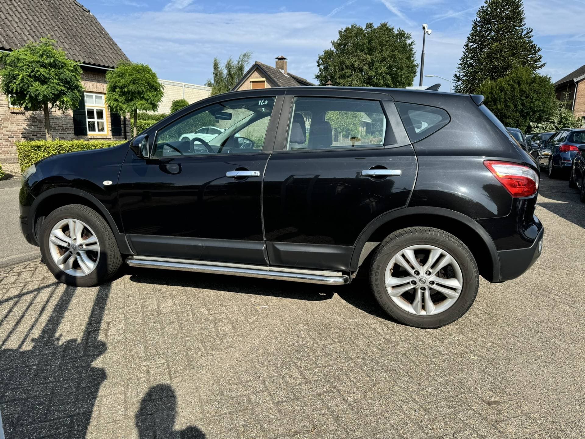 Nissan QASHQAI thumbnail 4