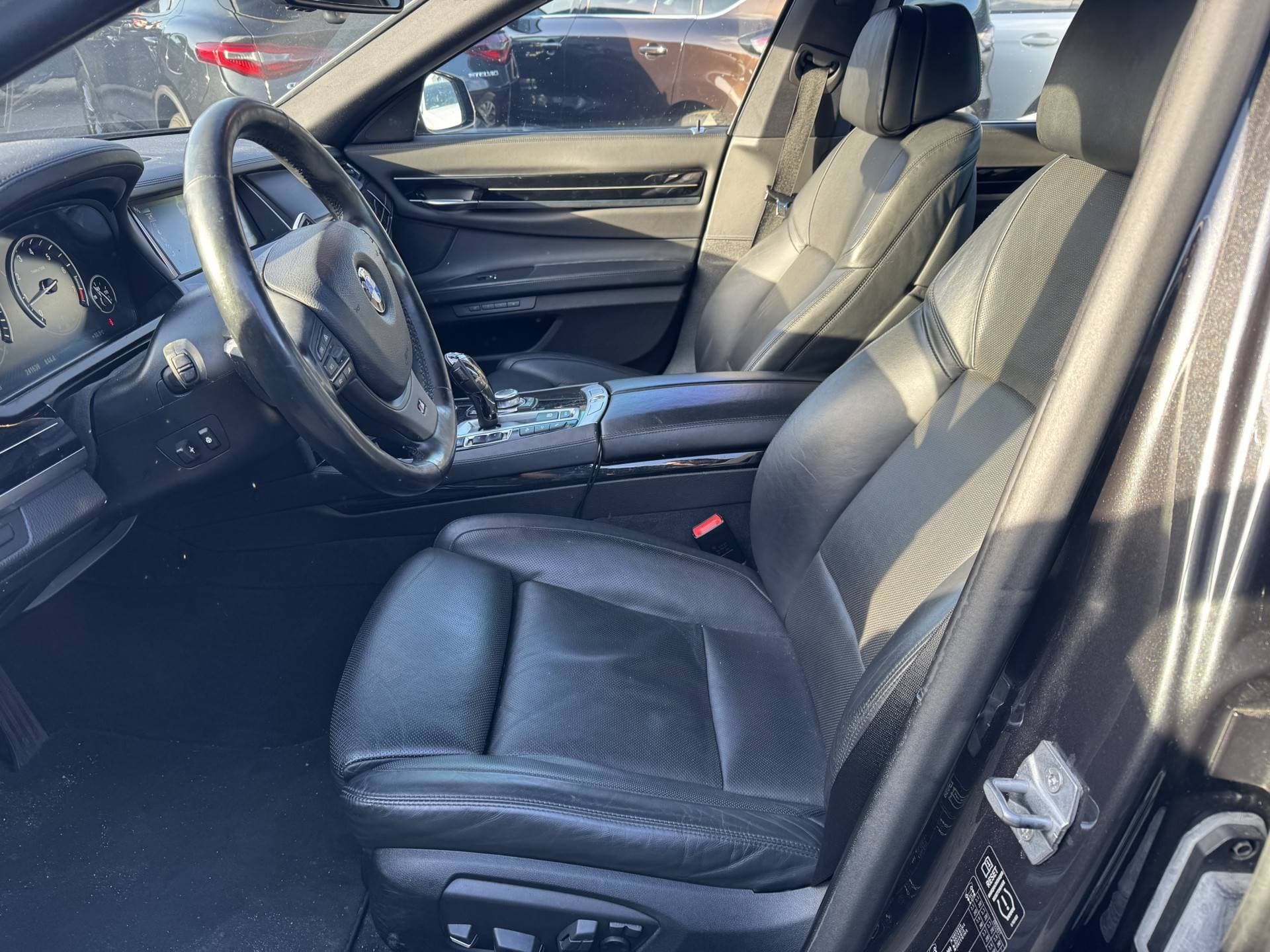 BMW 7 Serie 750d xDrive High Executive Automaat thumbnail 12