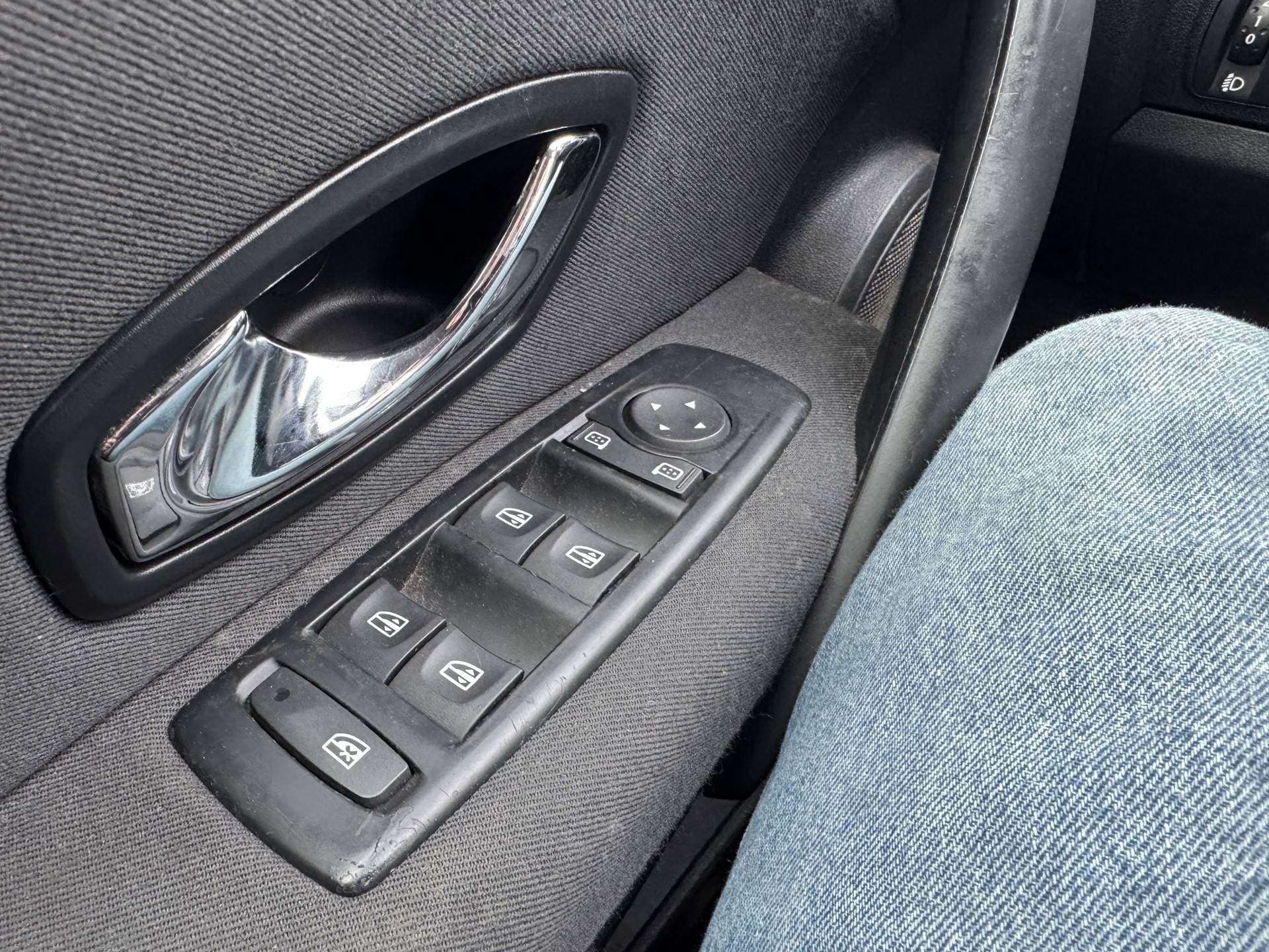 Renault Mégane Estate thumbnail 16