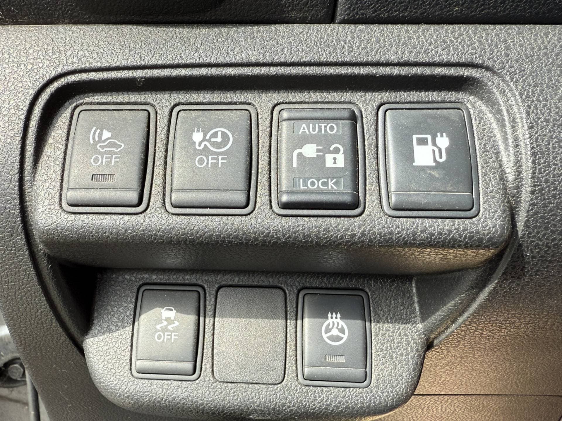 Nissan Leaf thumbnail 13