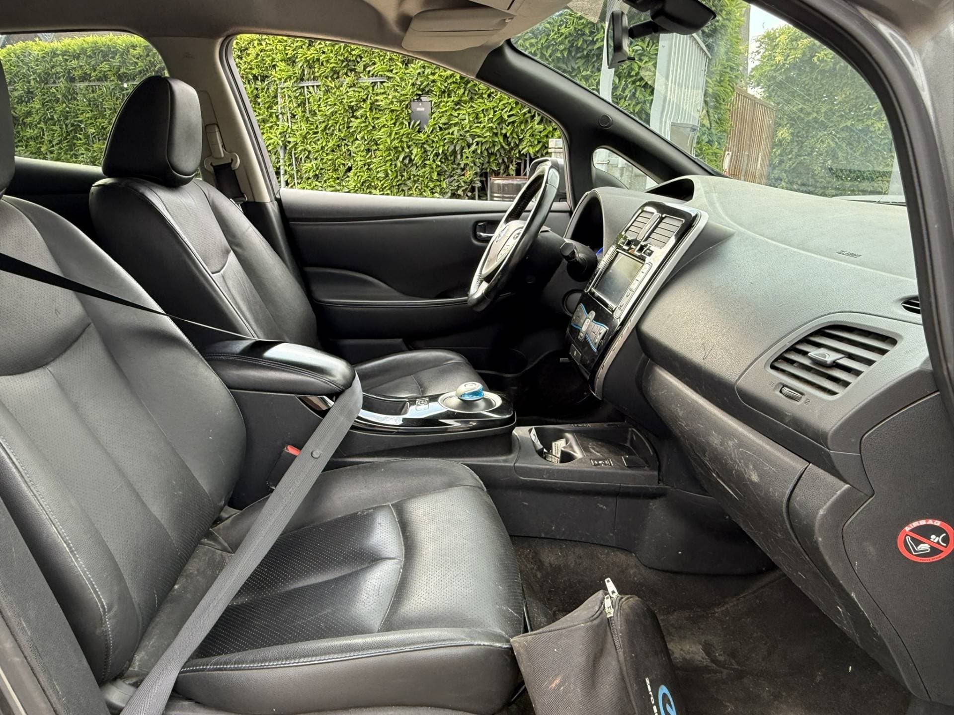 Nissan Leaf thumbnail 9